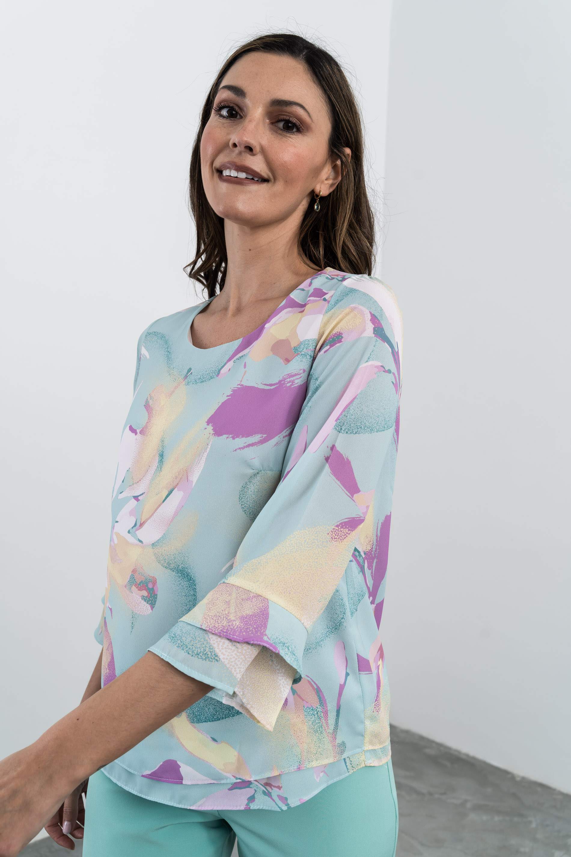 BLUSA DOBLE CAPA ESTAMPADO