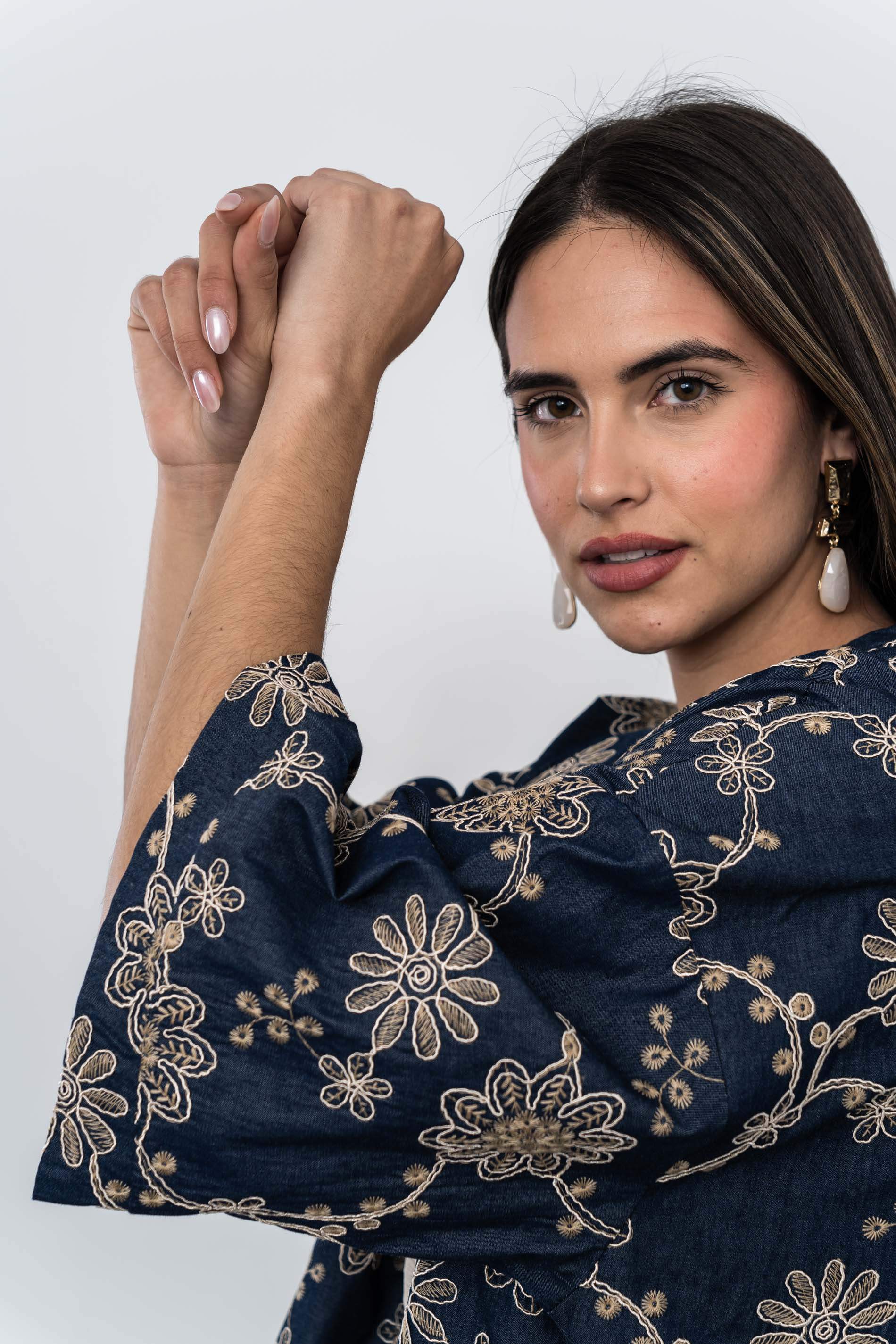 KIMONO DENIM BORDADO