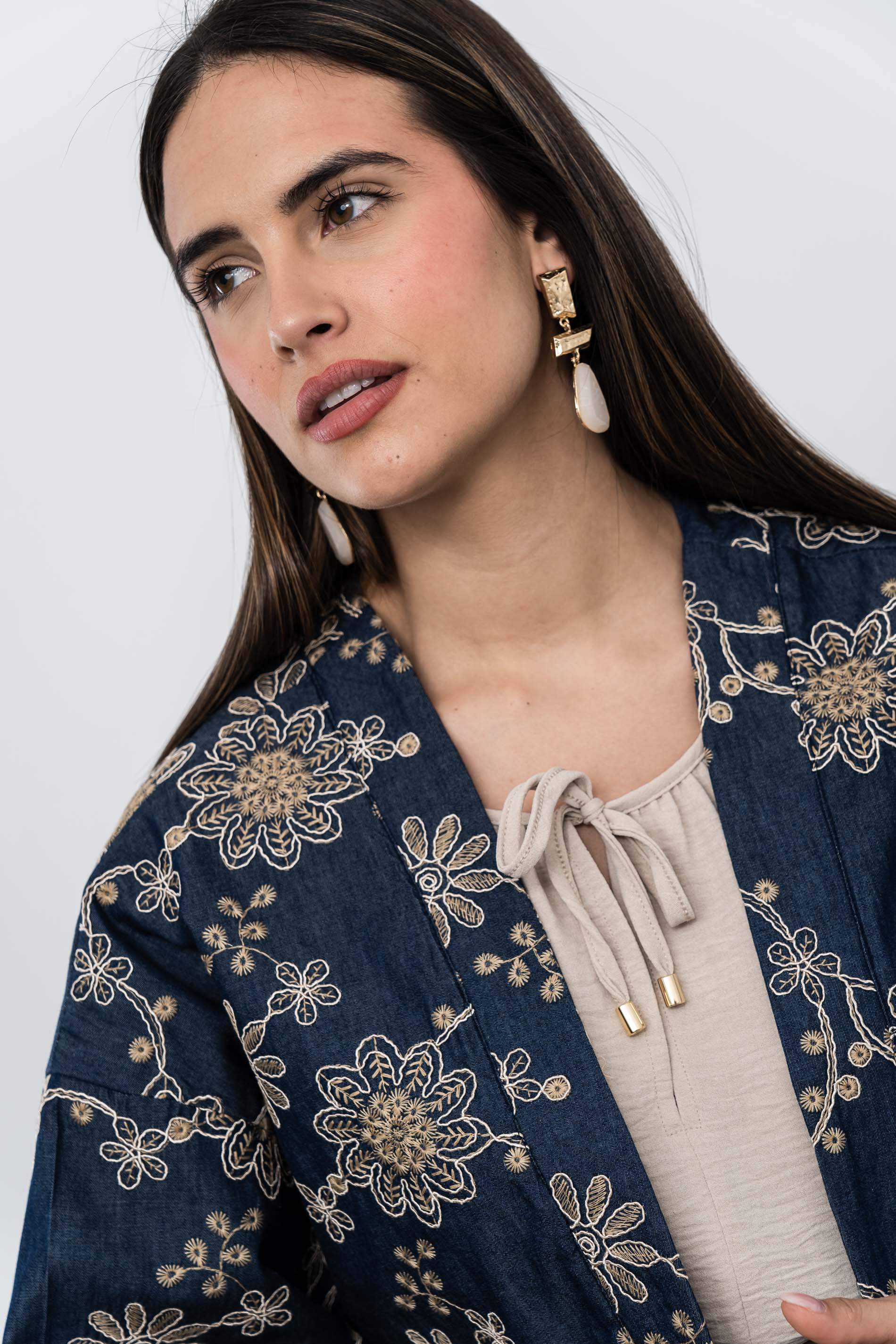KIMONO DENIM BORDADO