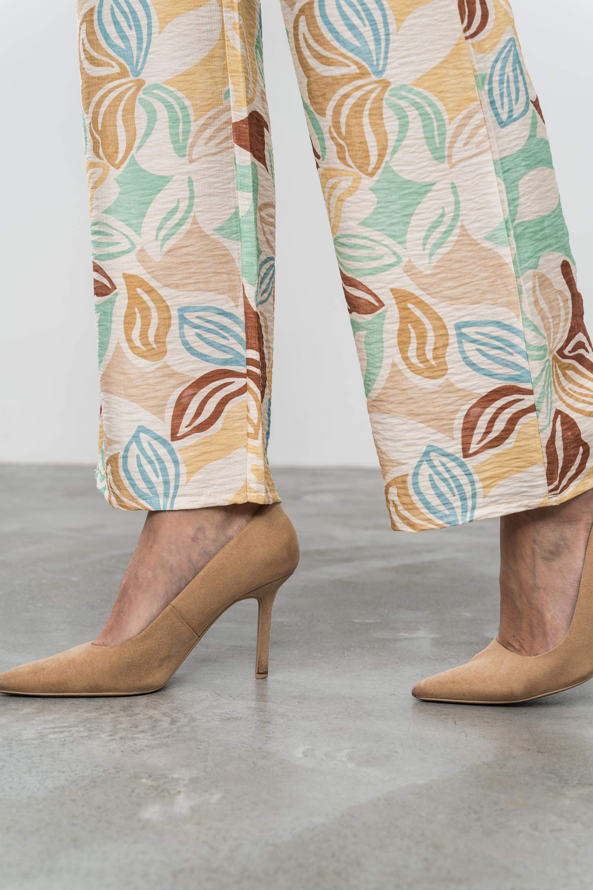 PANTALÓN HOJAS COLORES