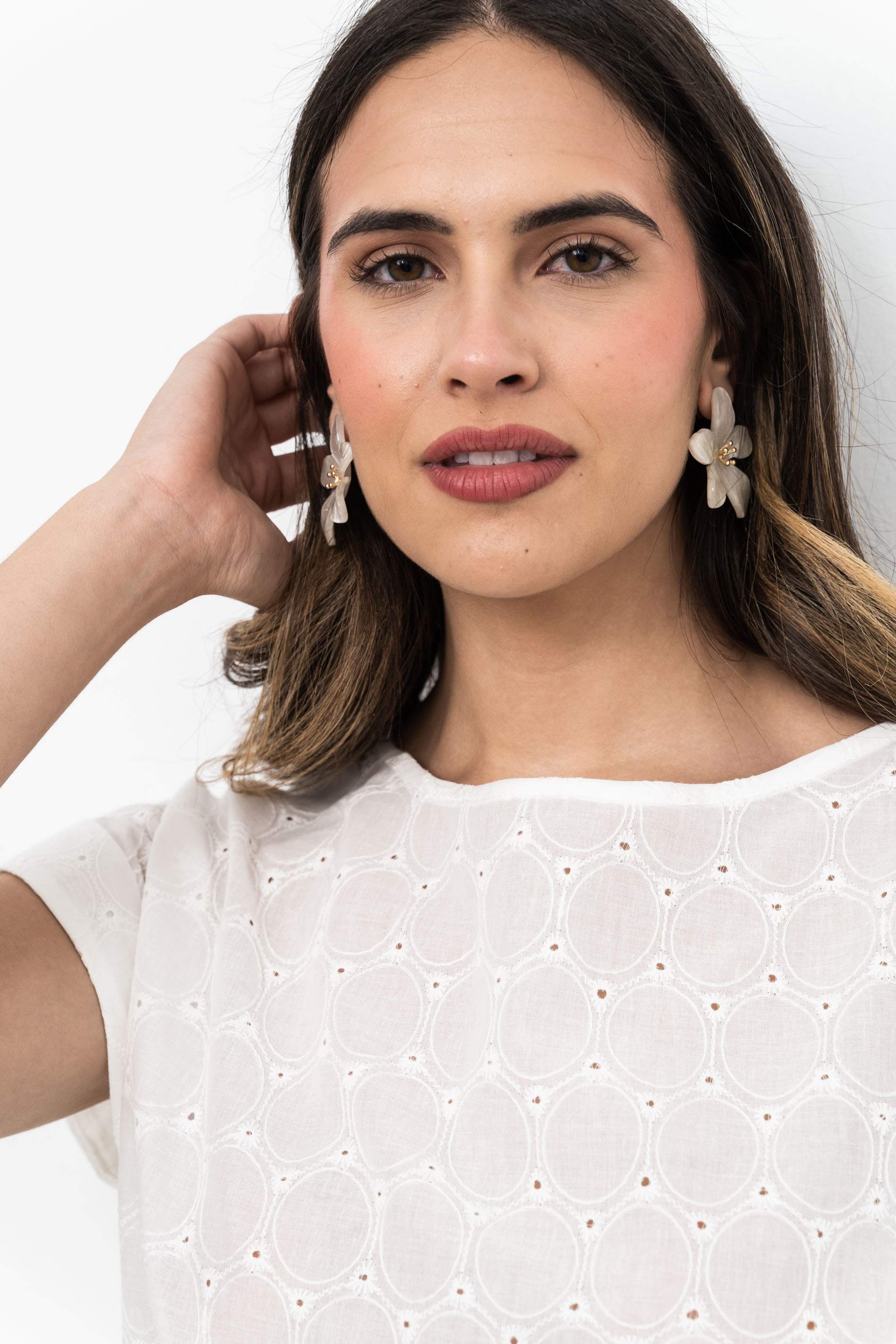 BLUSA TEJIDO BORDADO