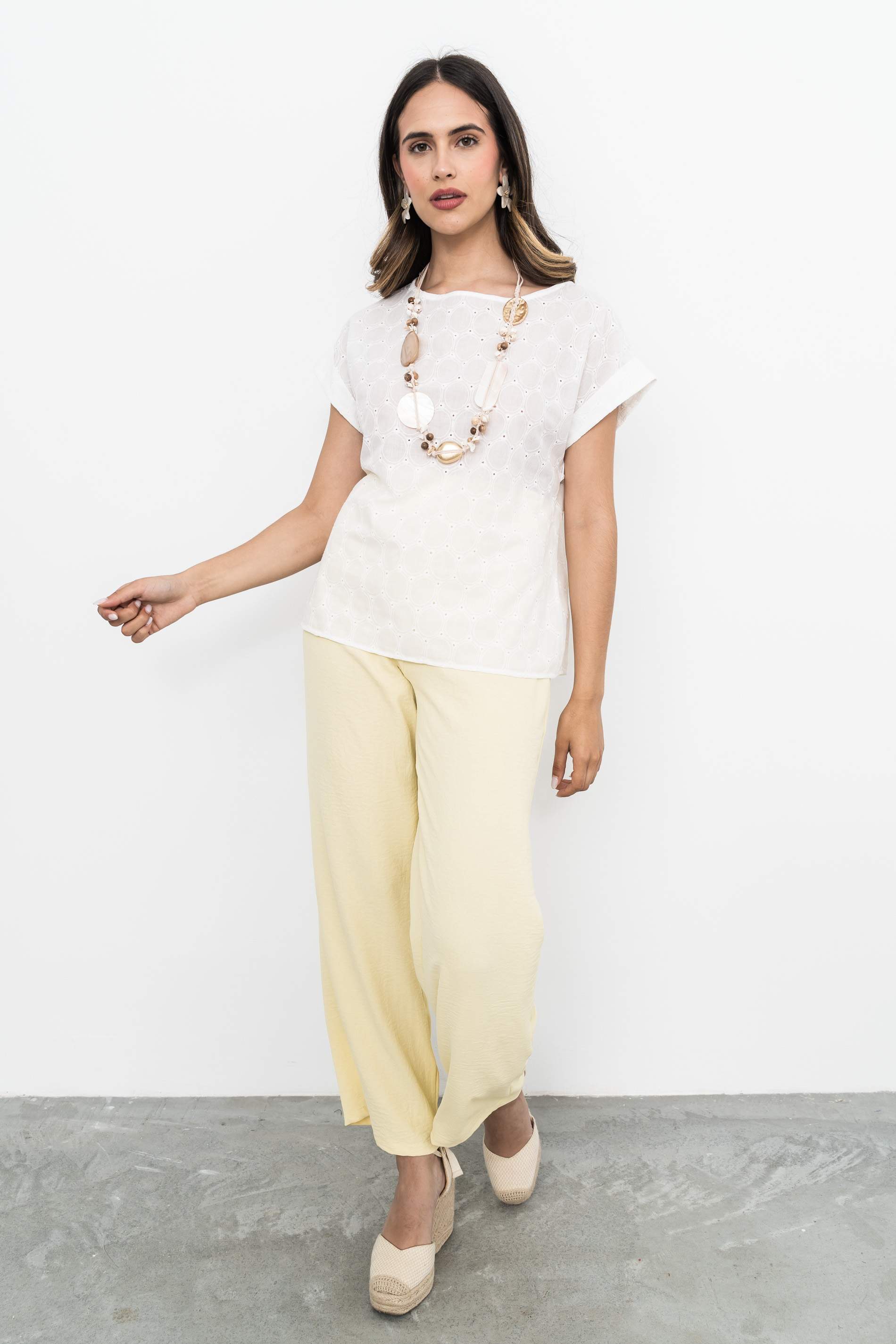 BLUSA TEJIDO BORDADO