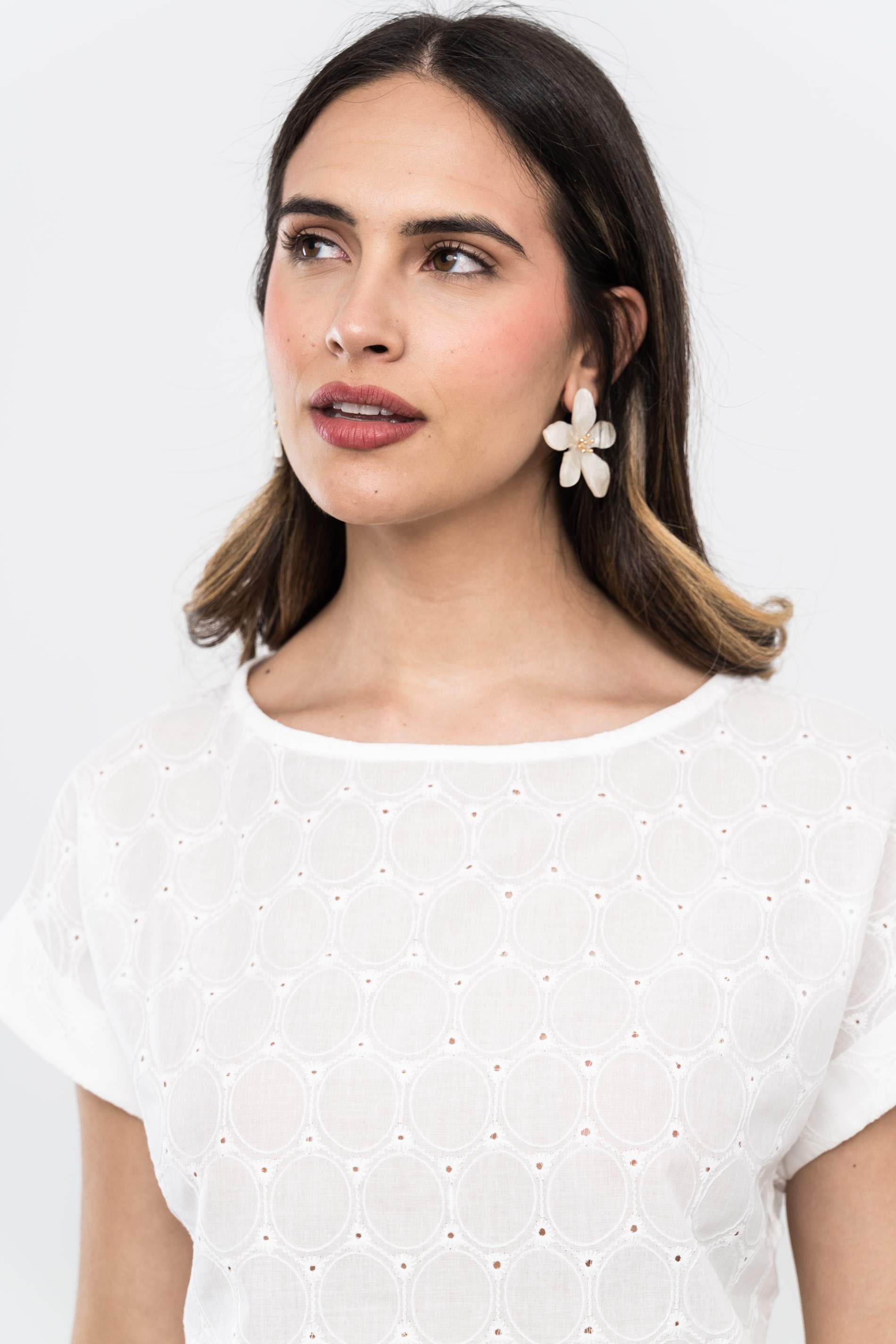 BLUSA TEJIDO BORDADO