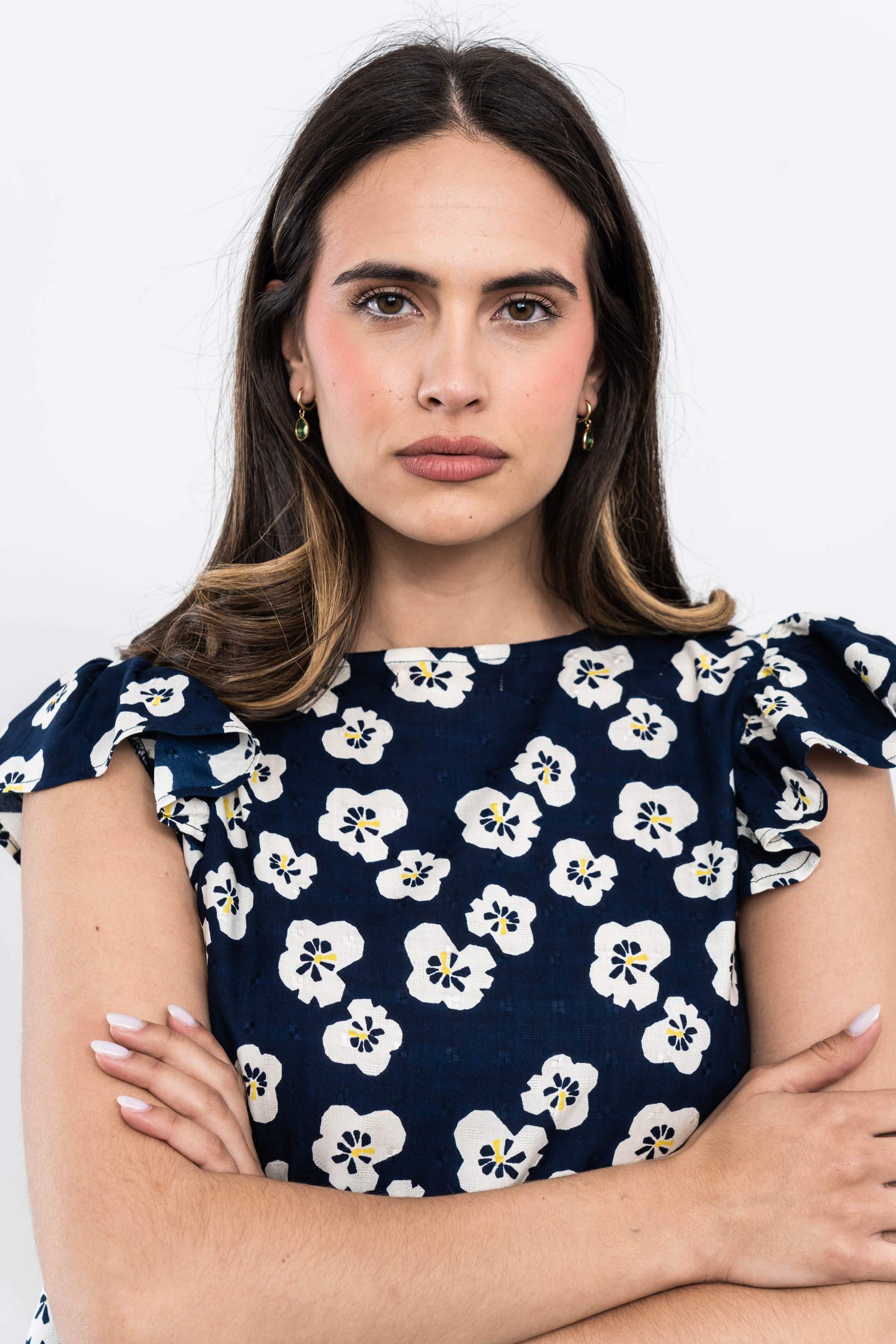 VESTIDO MANGA CAPAS FLOR