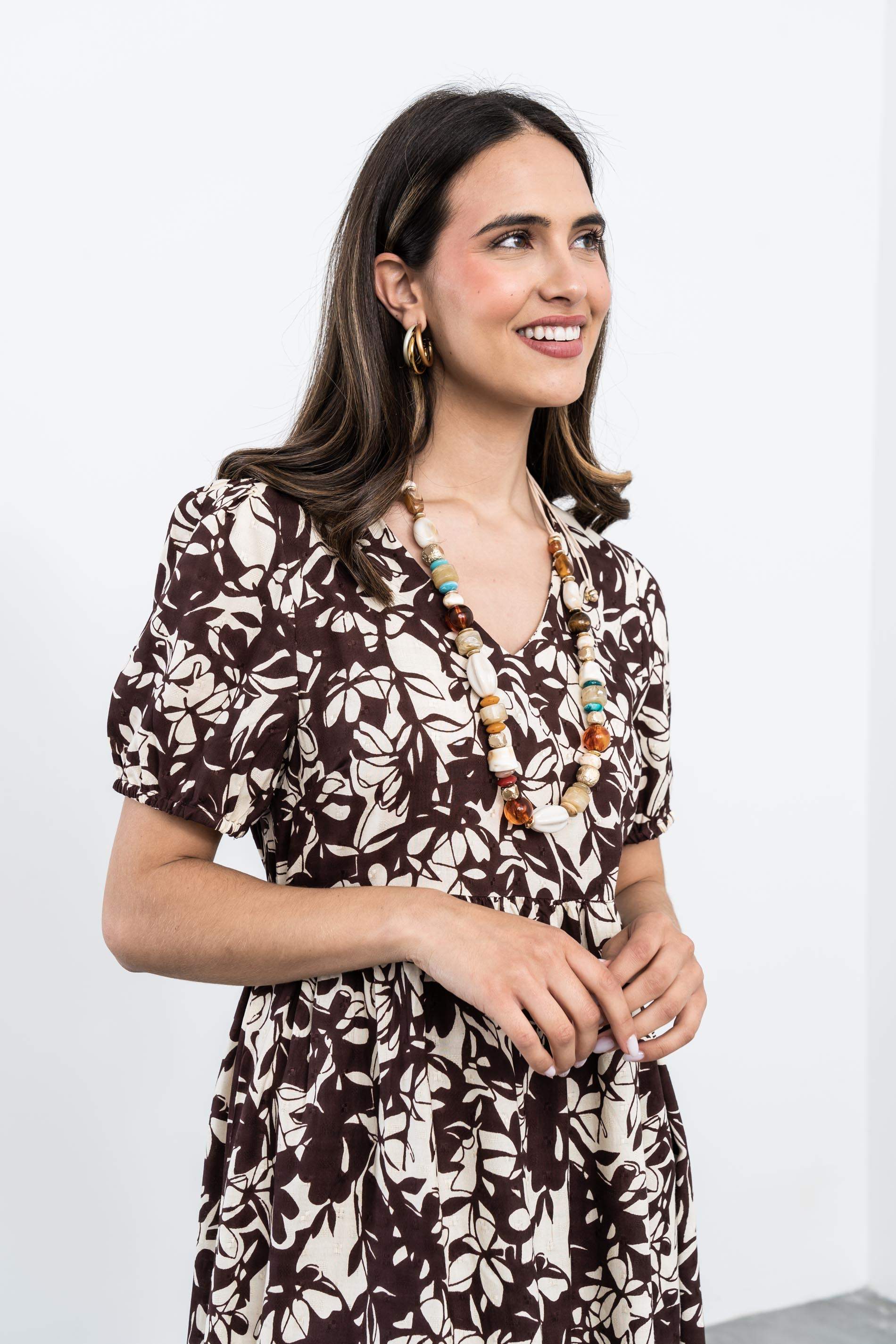 VESTIDO CORTE PECHO HOJAS