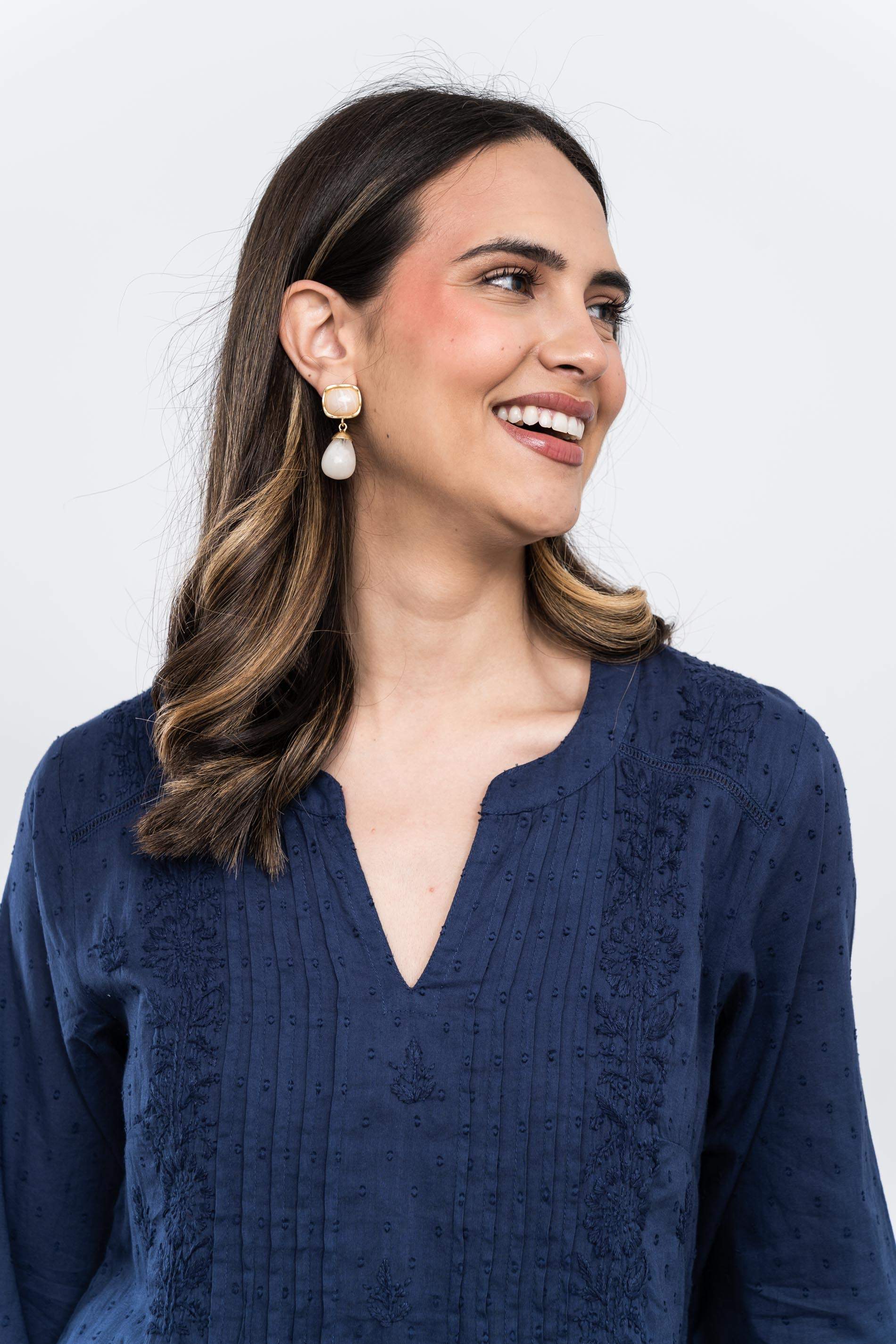 VESTIDO BORDADO JARETAS