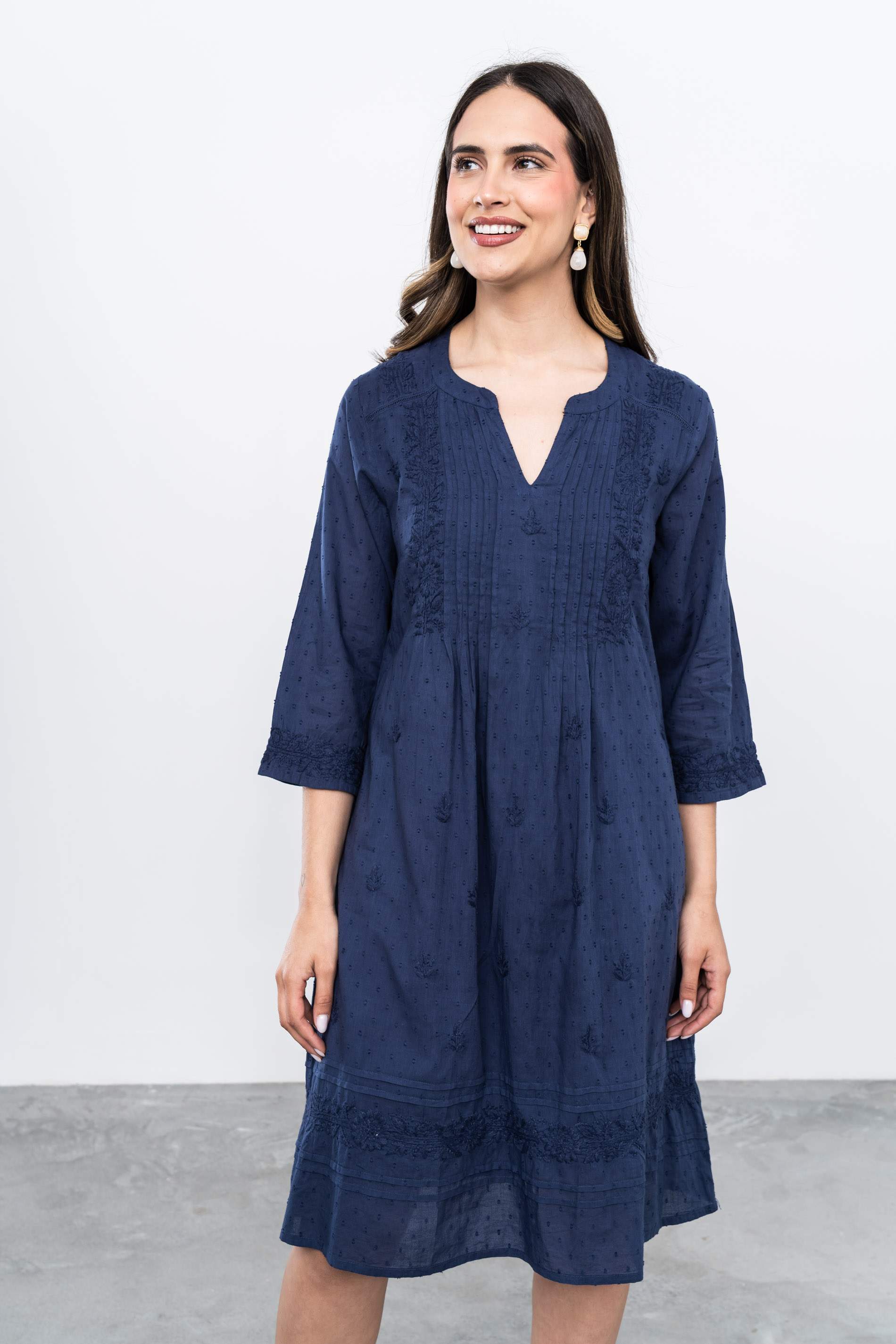 VESTIDO BORDADO JARETAS