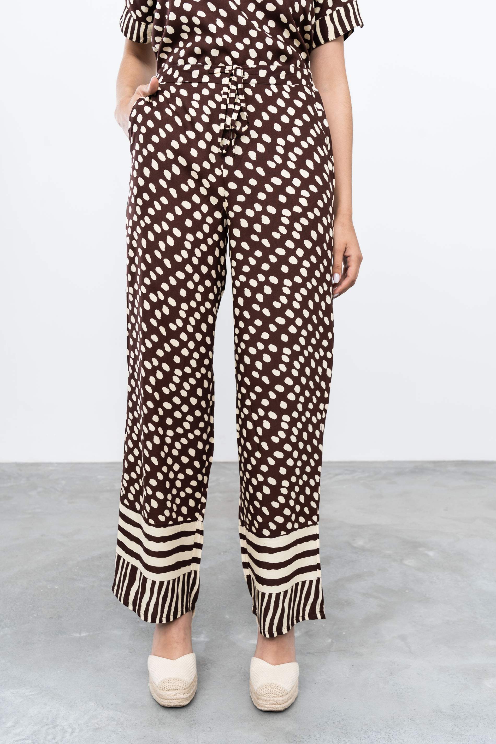 PANTALÓN HOLGADO TOPOS