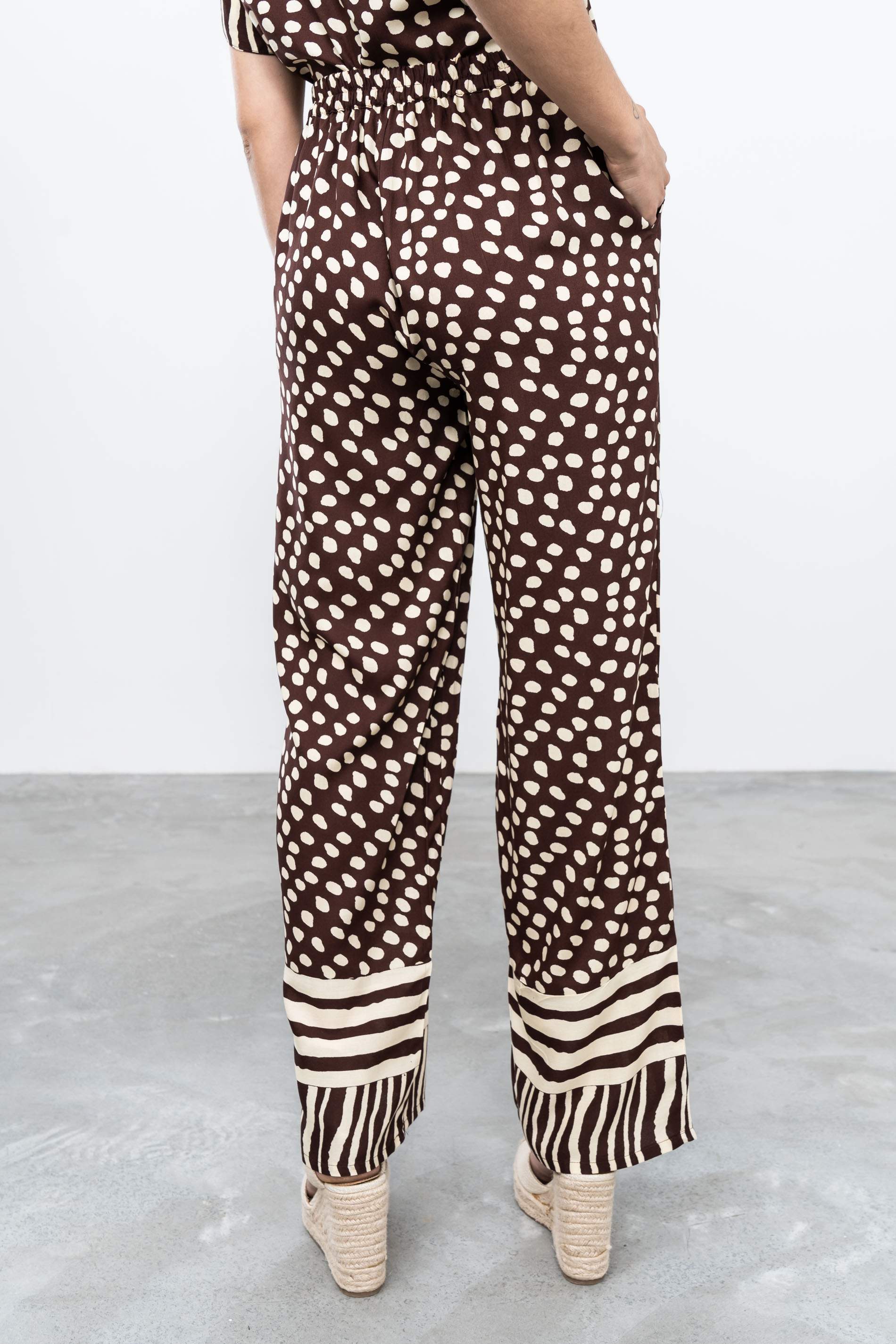 PANTALÓN HOLGADO TOPOS