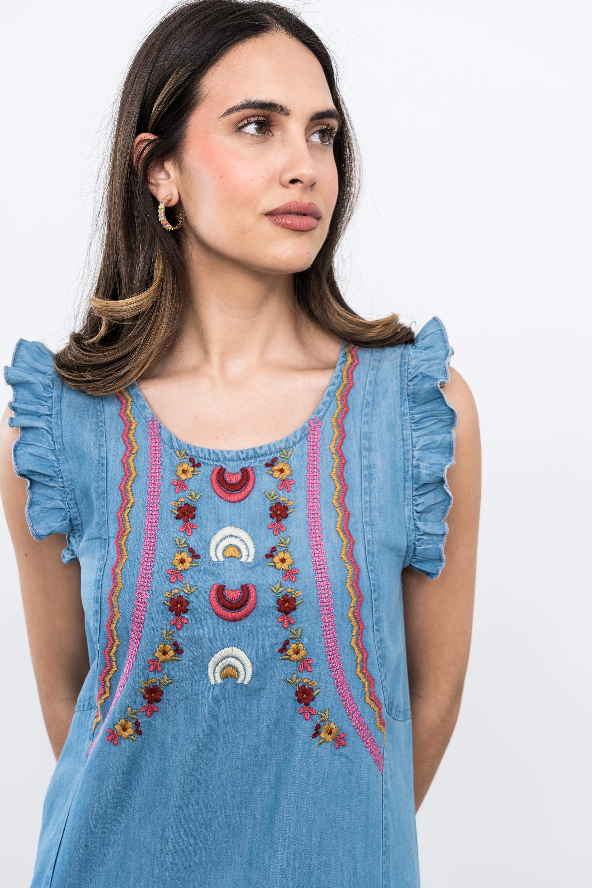 VESTIDO DENIM BORDADO VOLANTITOS