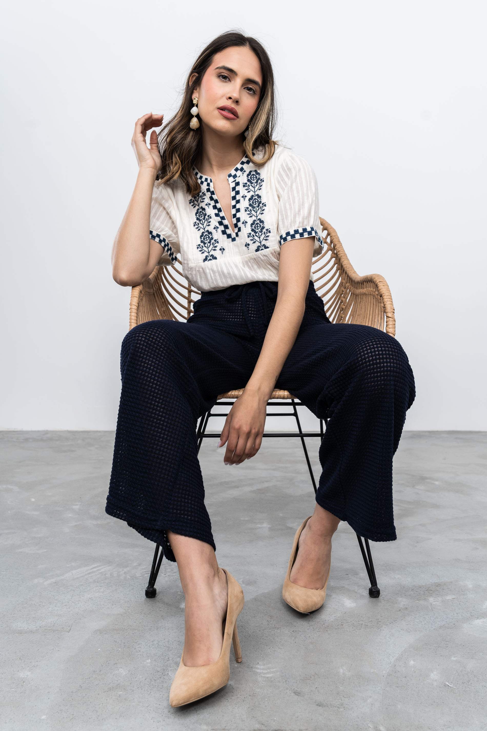 BLUSA BORDADO CONTRASTE