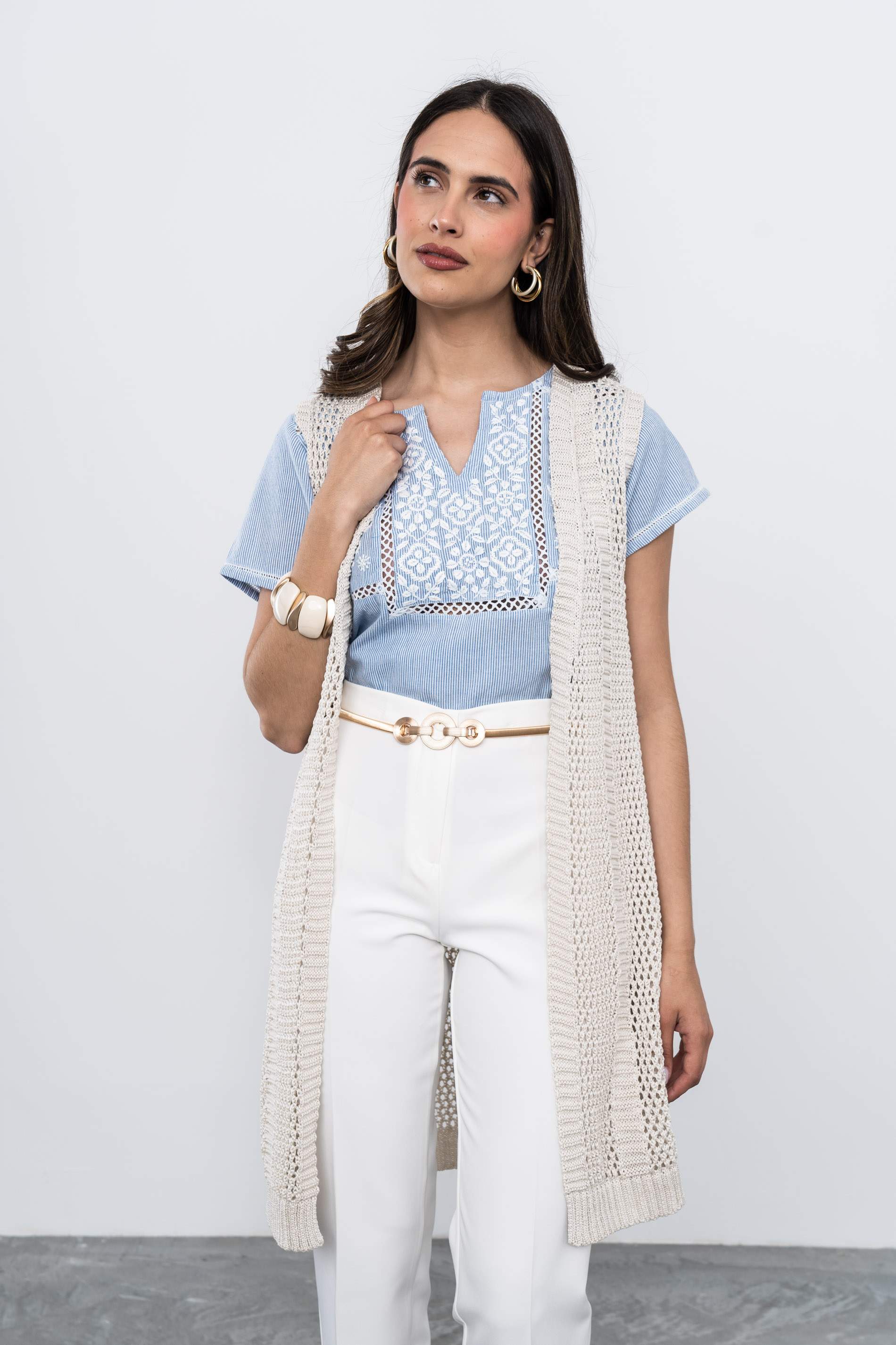 BLUSA RAYAS BORDADOS