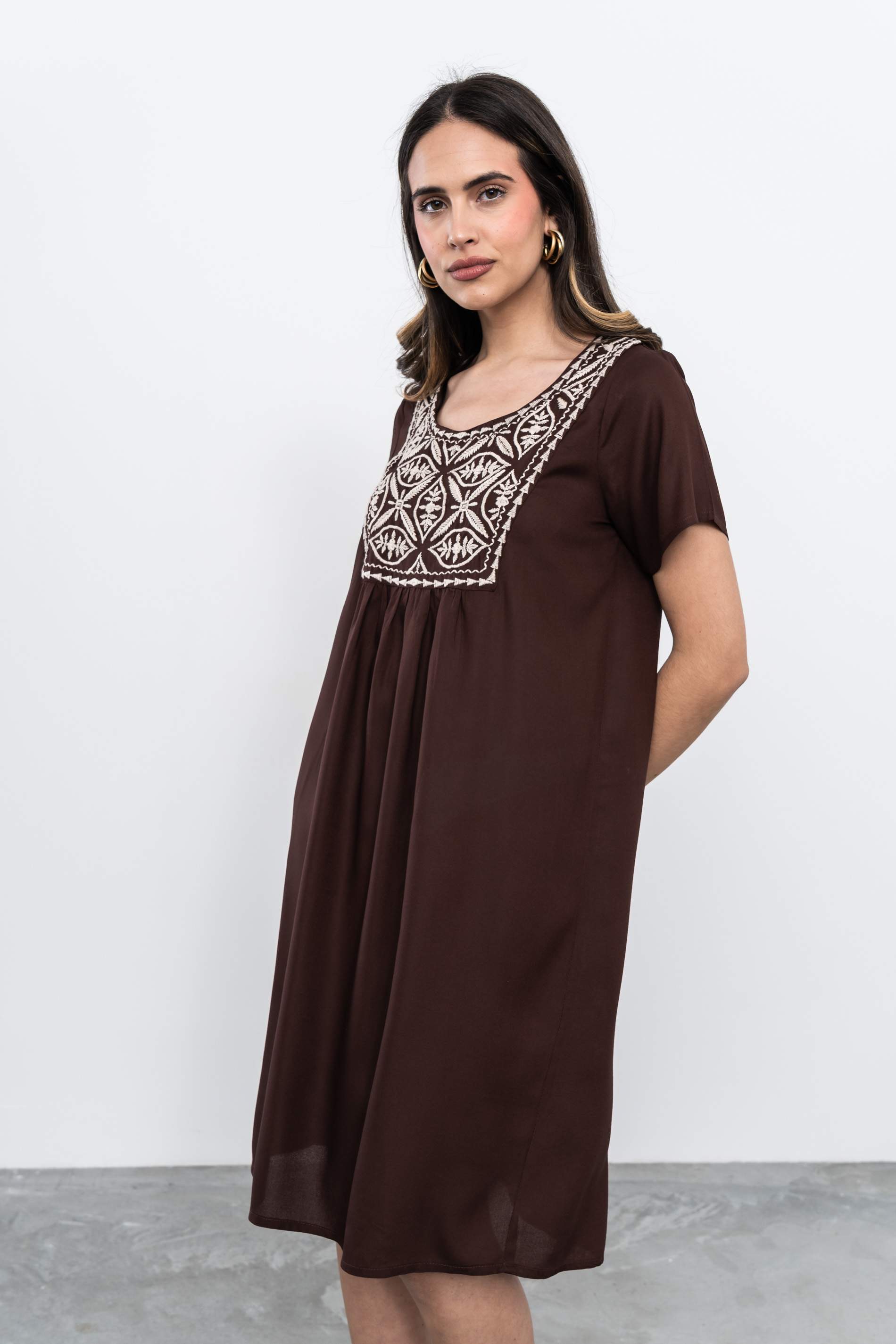 VESTIDO BORDADOS DELANTERO