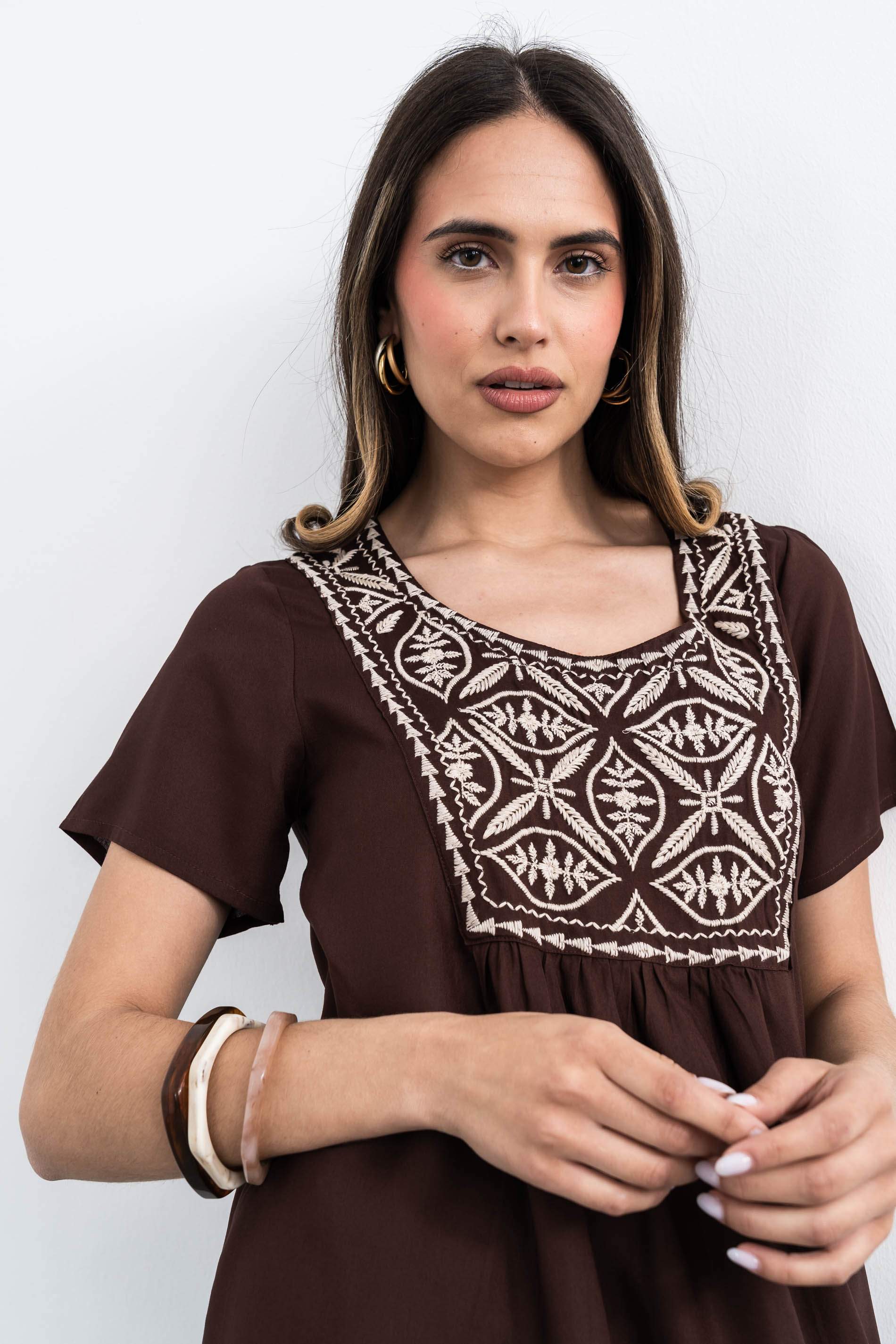 VESTIDO BORDADOS DELANTERO