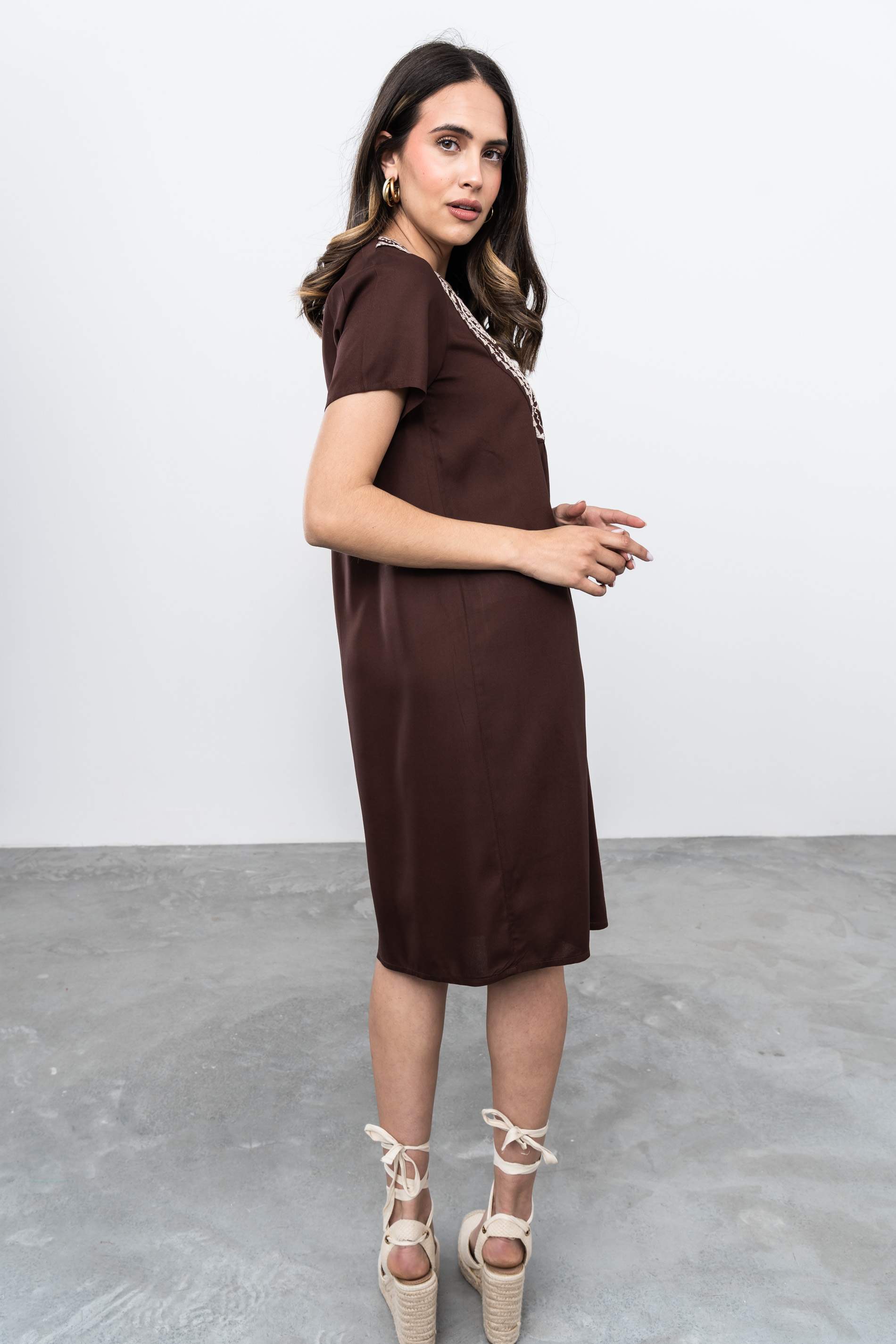 VESTIDO BORDADOS DELANTERO