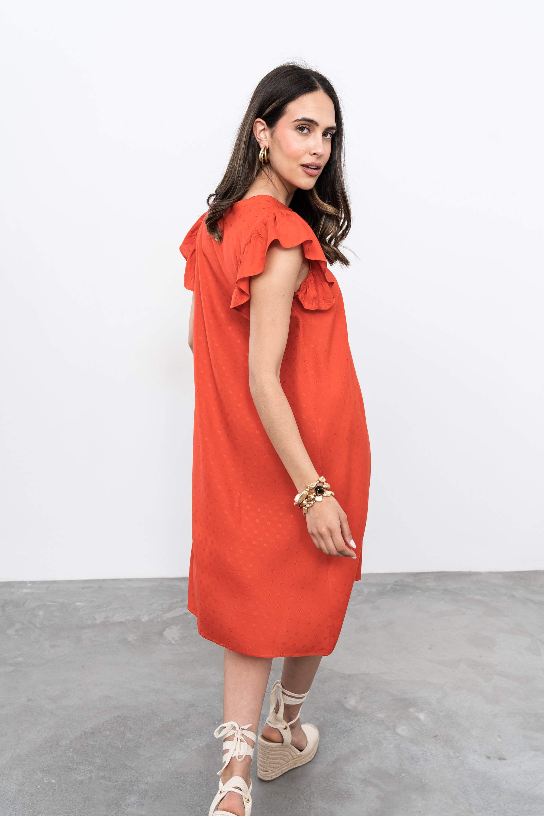 VESTIDO MANGA CAPAS JAQUARD