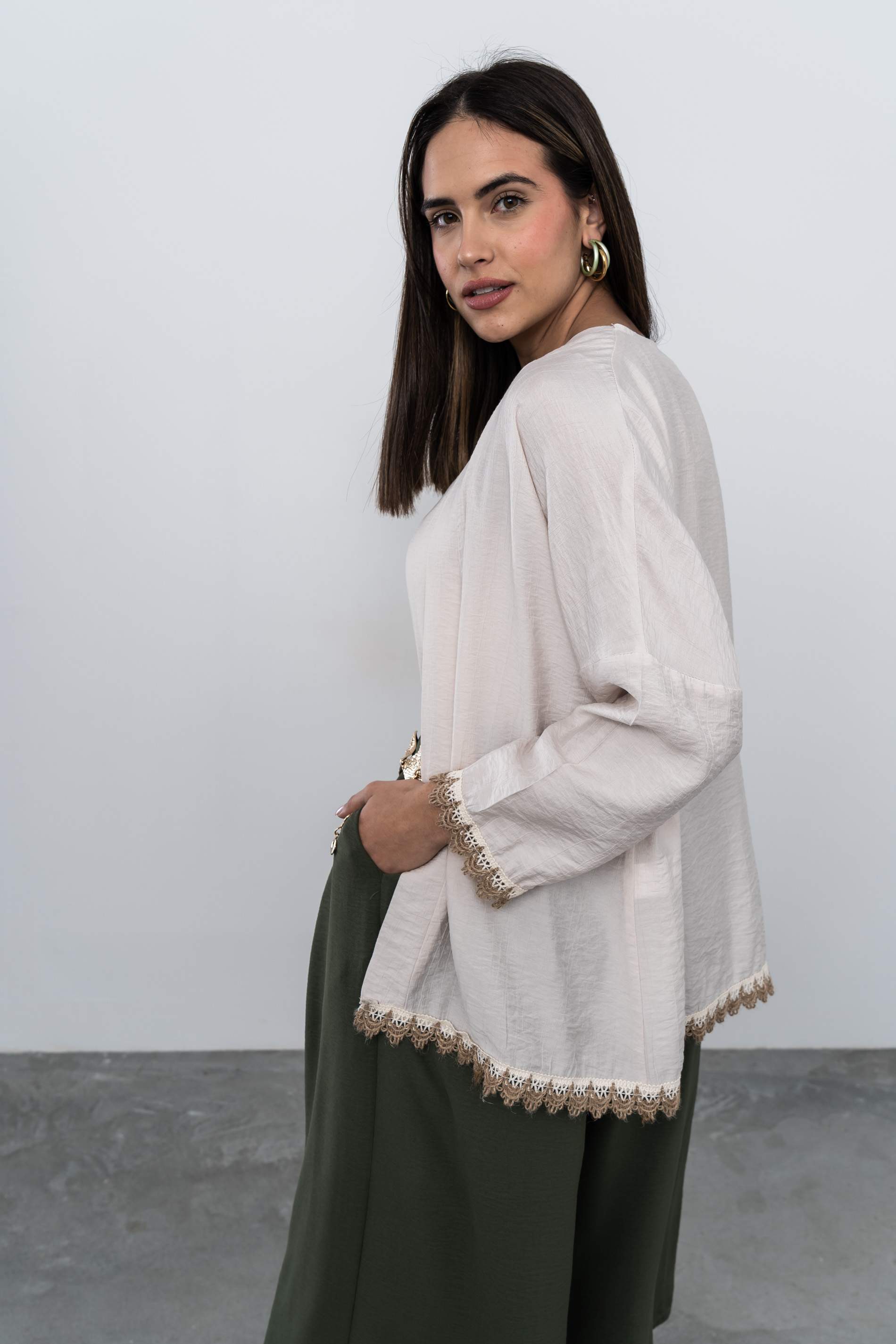 KIMONO DETALLE CUERDA BEIGE