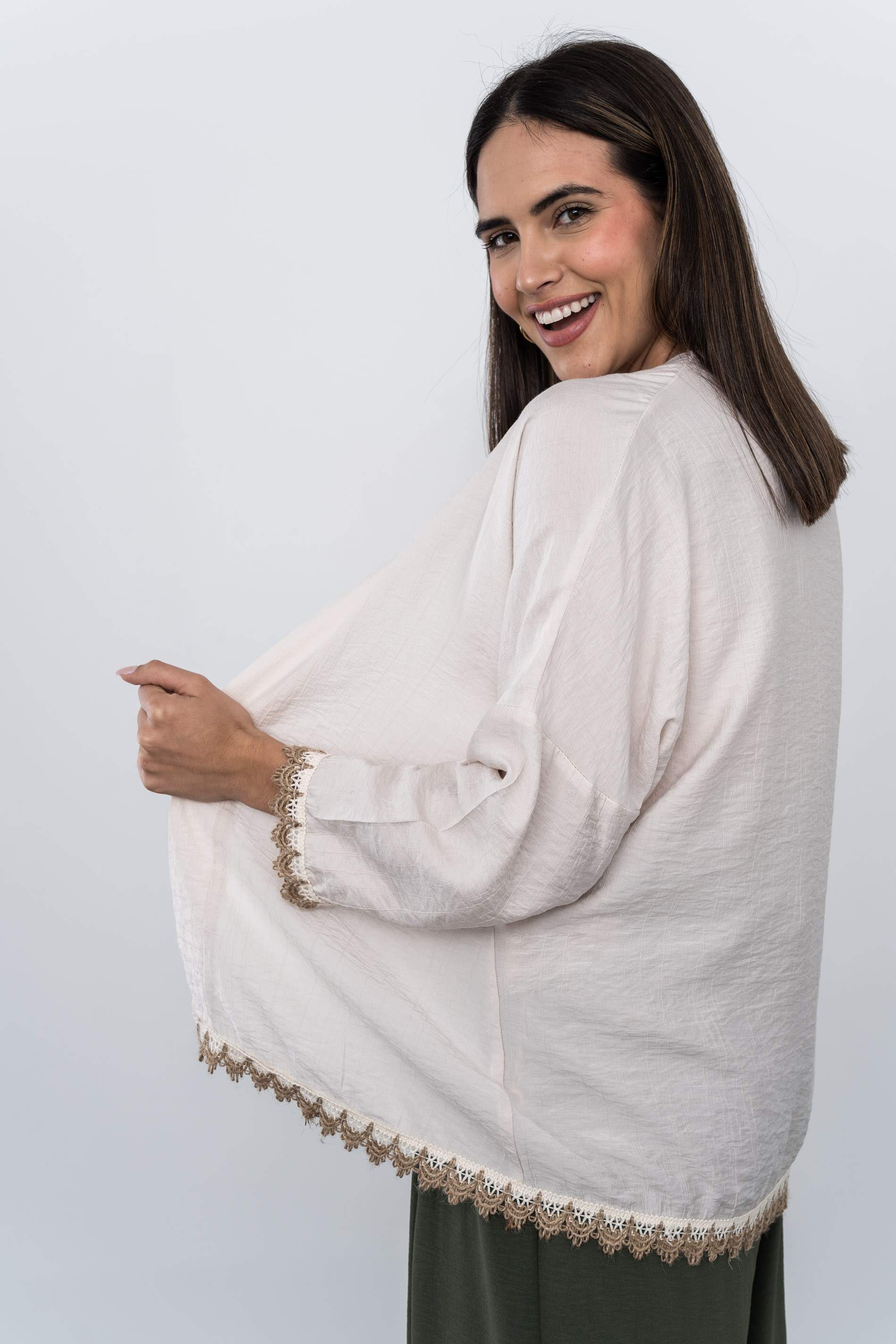 KIMONO DETALLE CUERDA BEIGE