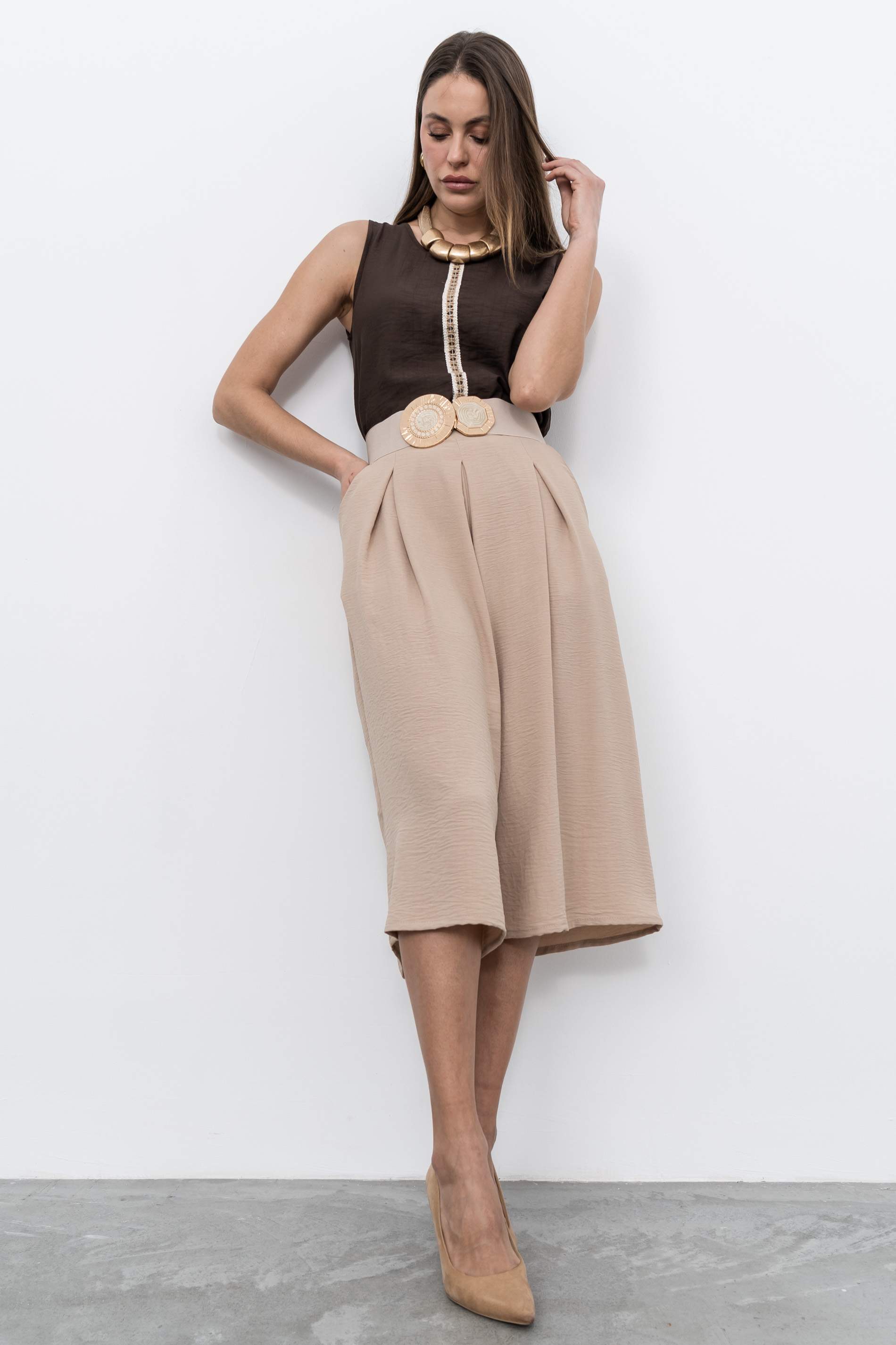 TOP DETALLE CUERDA CHOCOLATE