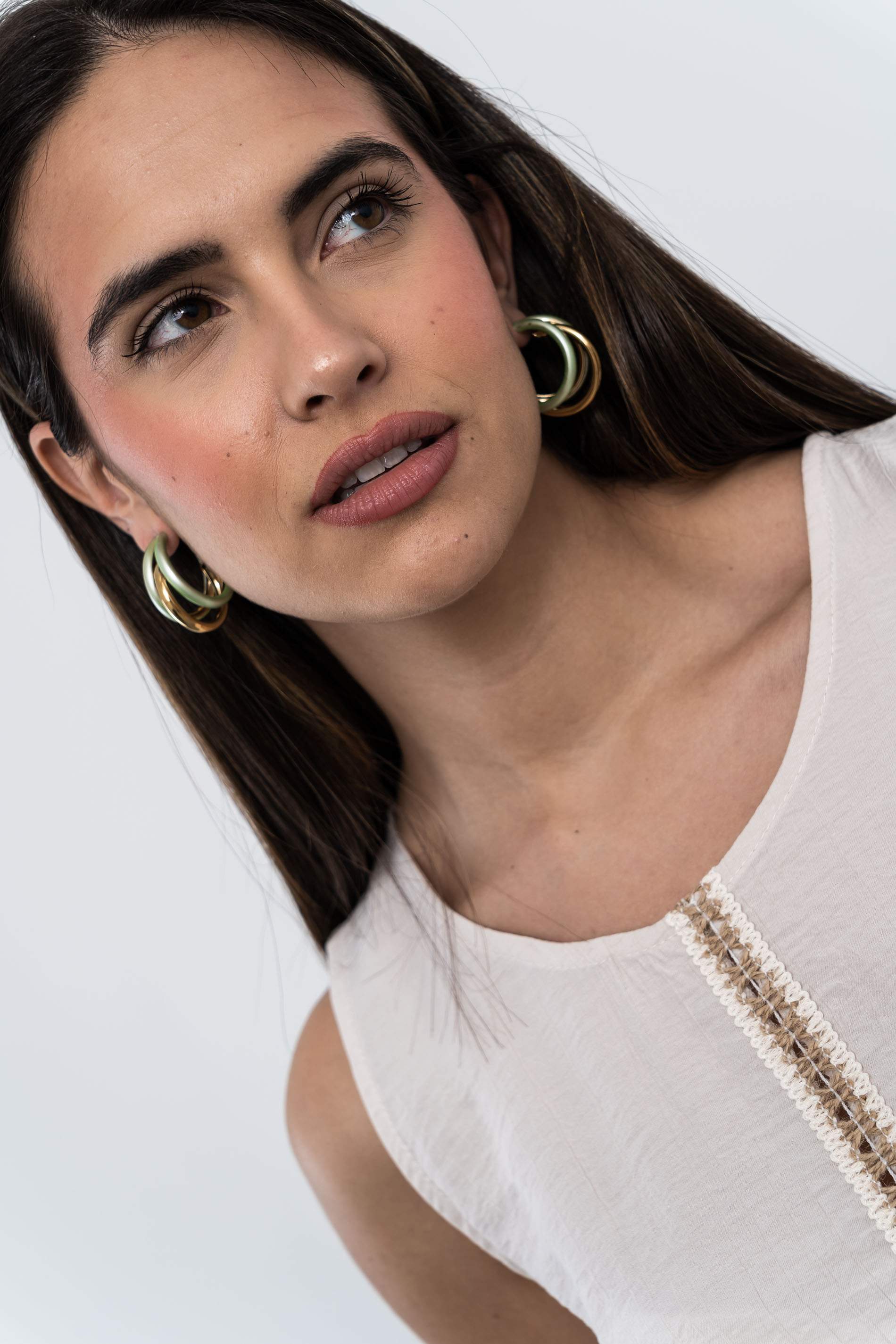 TOP DETALLE CUERDA BEIGE