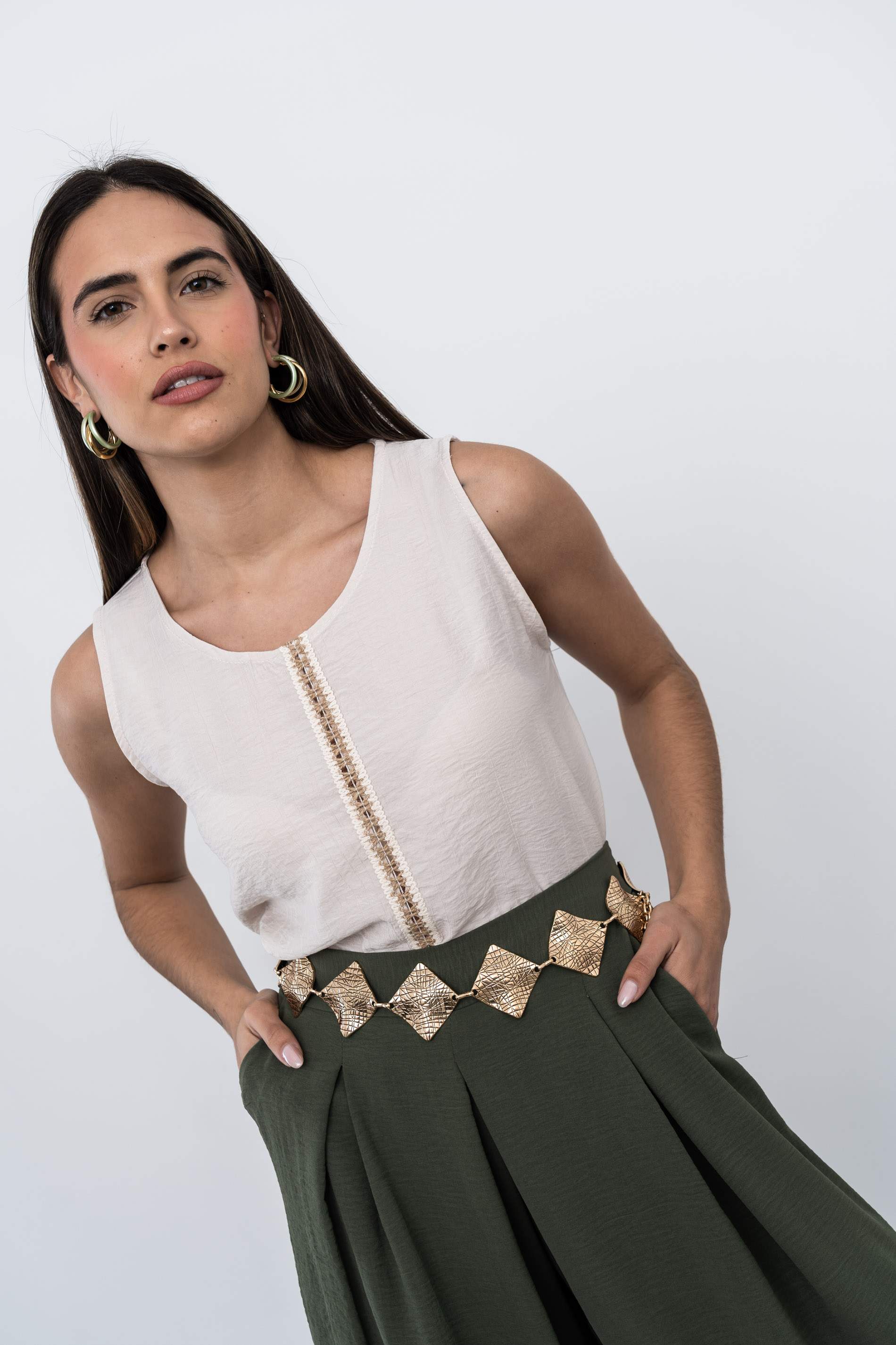 TOP DETALLE CUERDA BEIGE