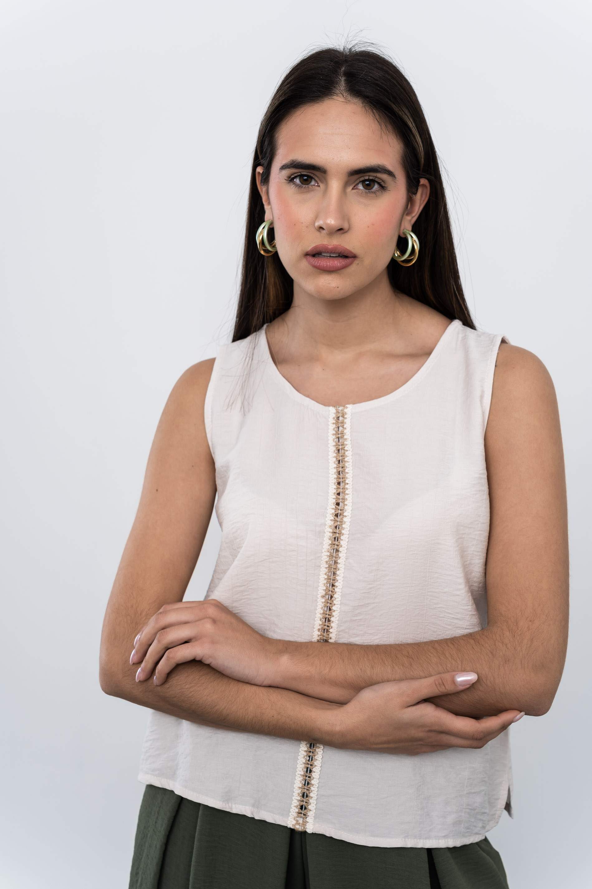 TOP DETALLE CUERDA BEIGE