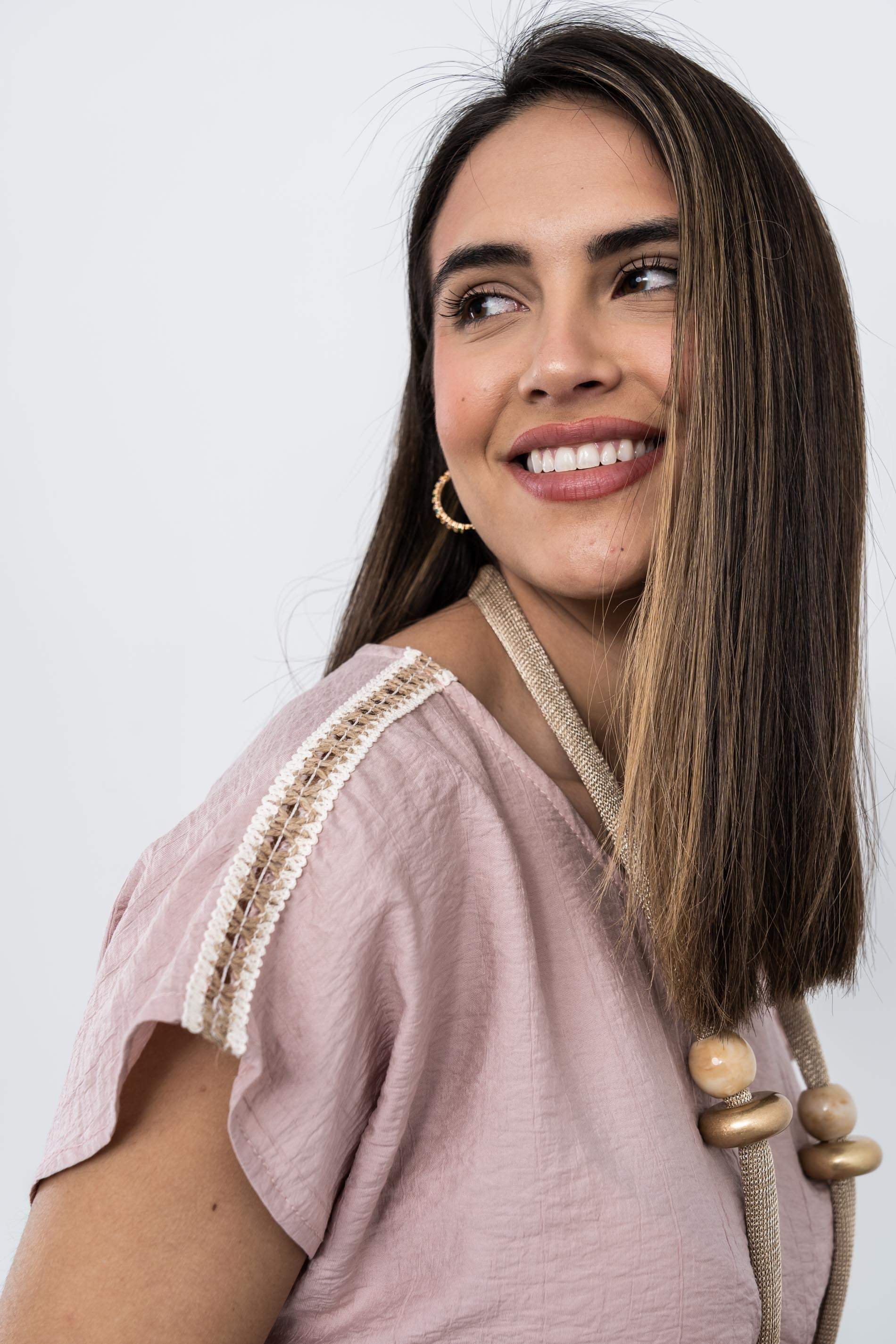 BLUSA DETALLE CUERDA NUDE