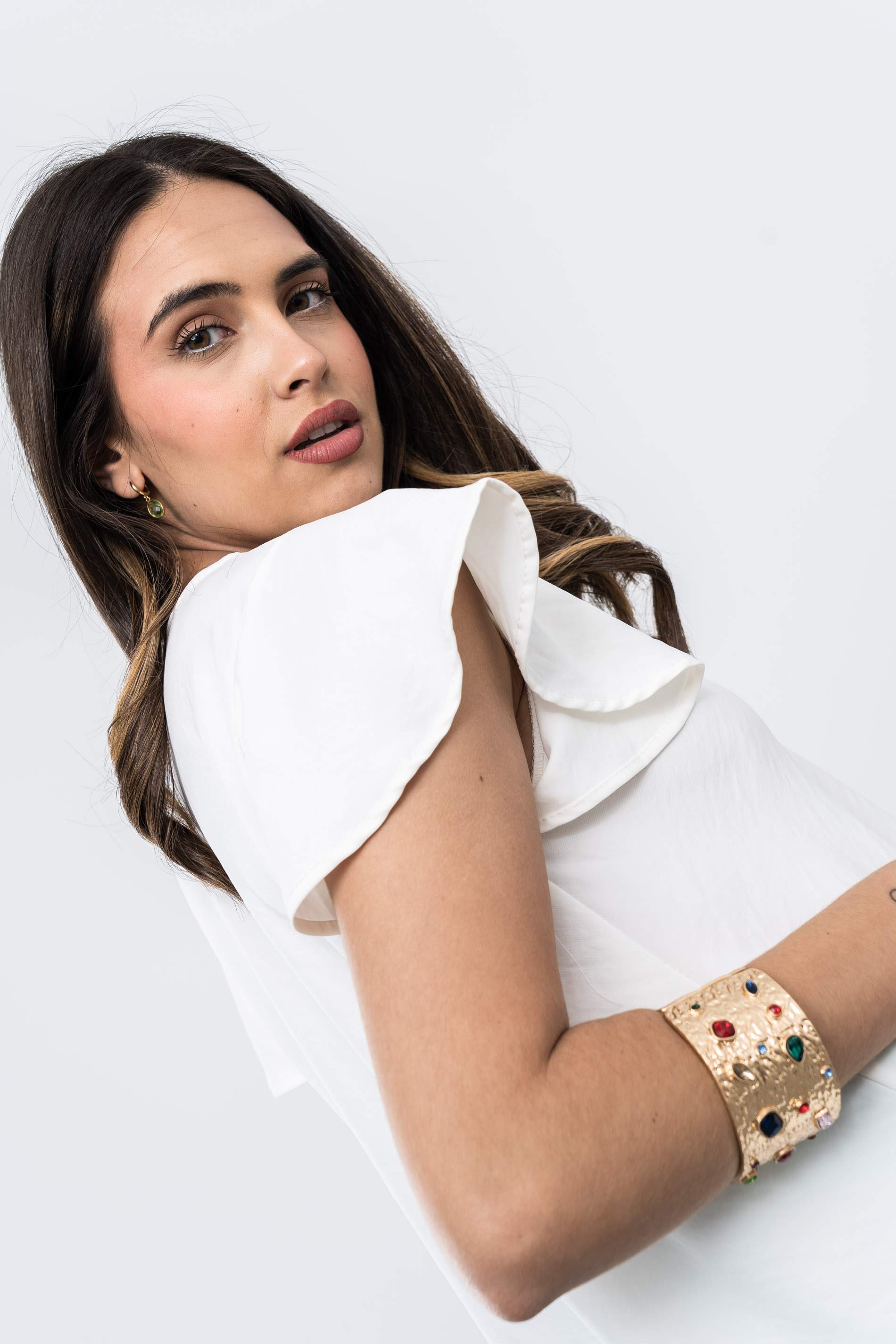 BLUSA PICO MANGA CAPAS BEIGE