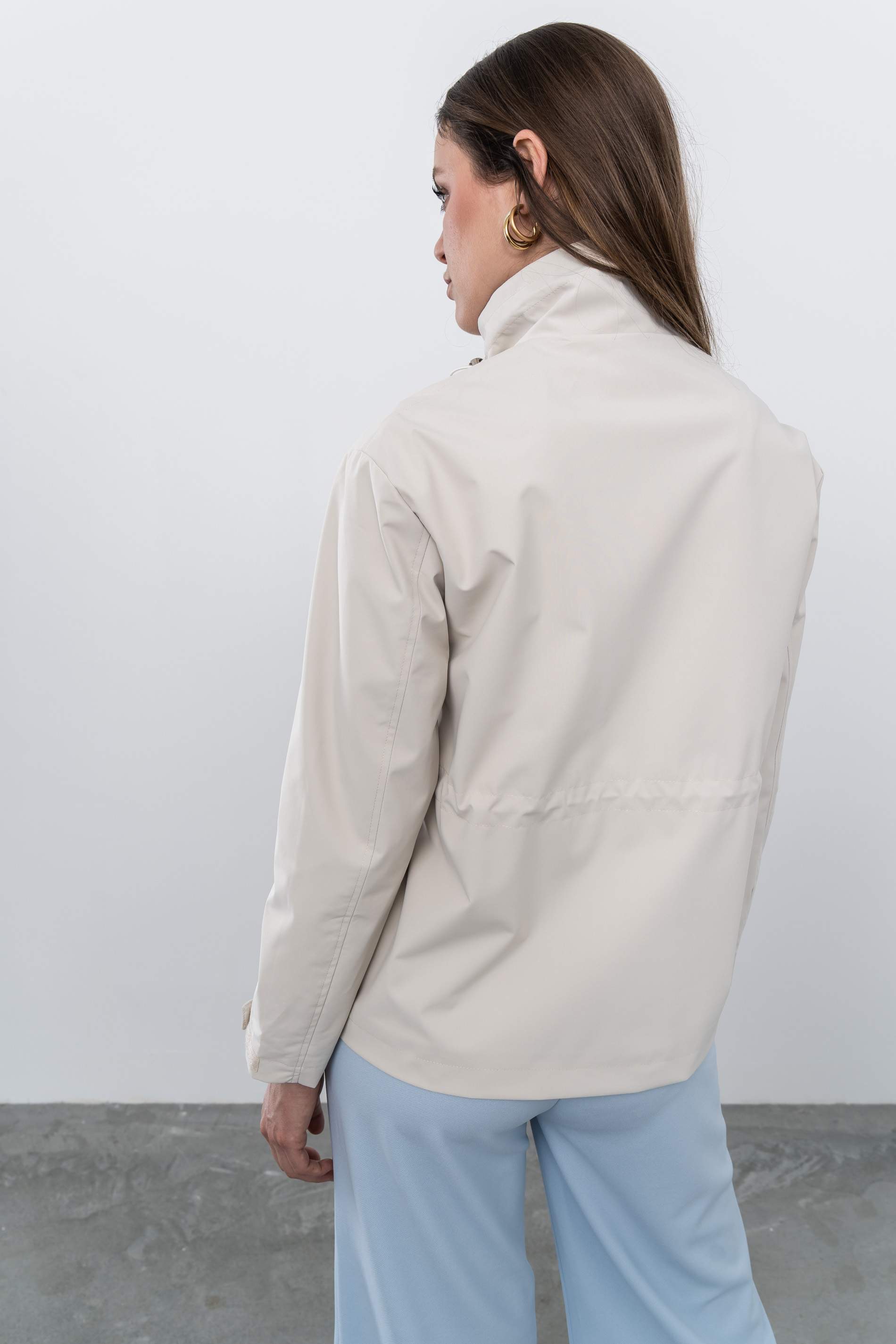 CORTAVIENTOS BOLSILLOS BEIGE