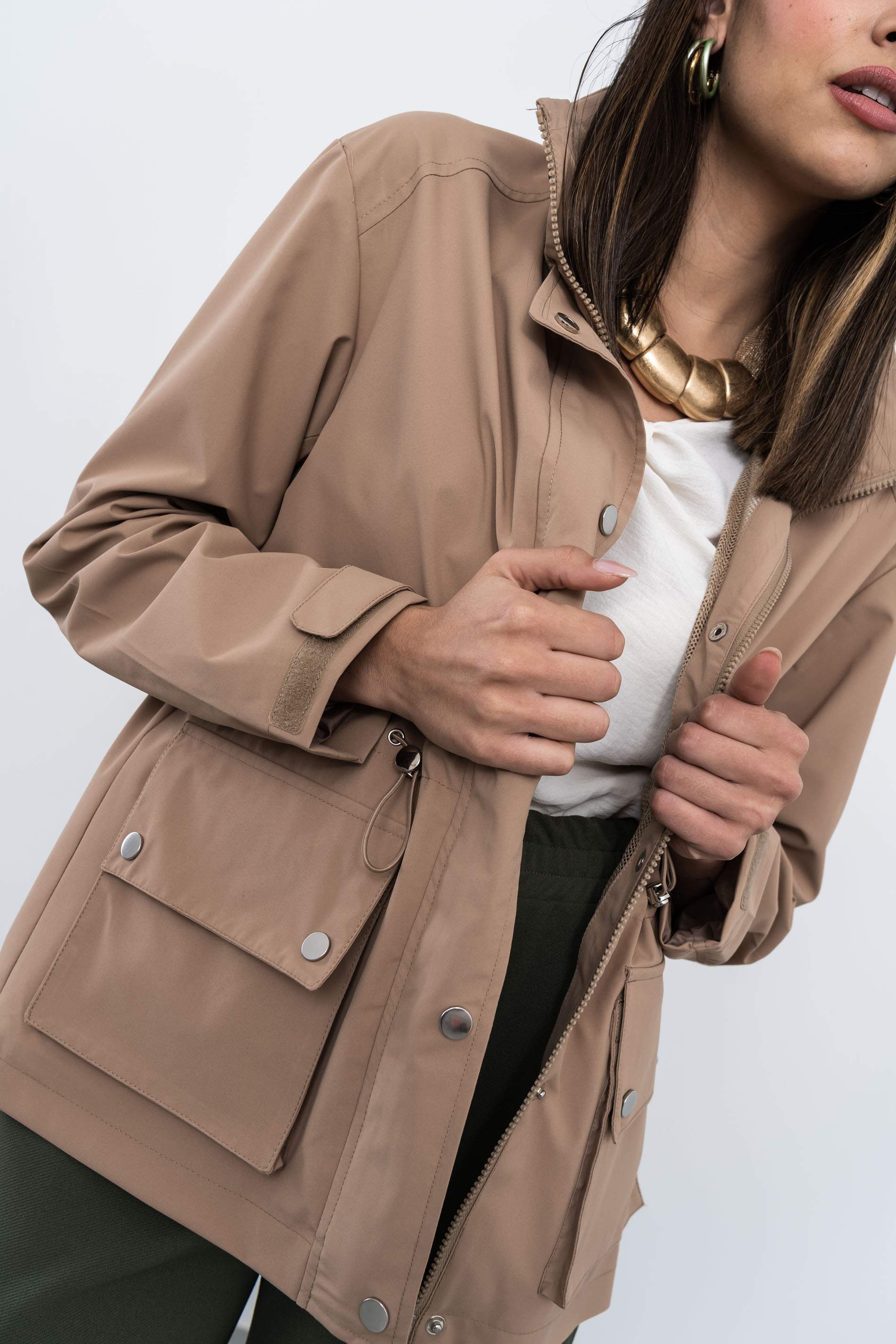 CORTAVIENTOS BOLSILLOS CAMEL