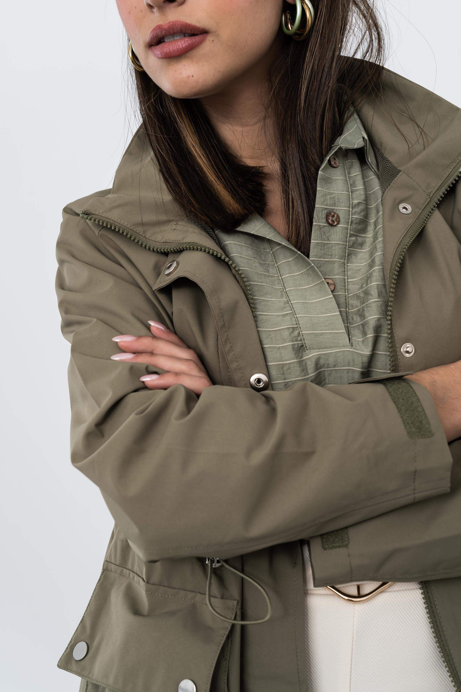 CORTAVIENTOS BOLSILLOS KAKI