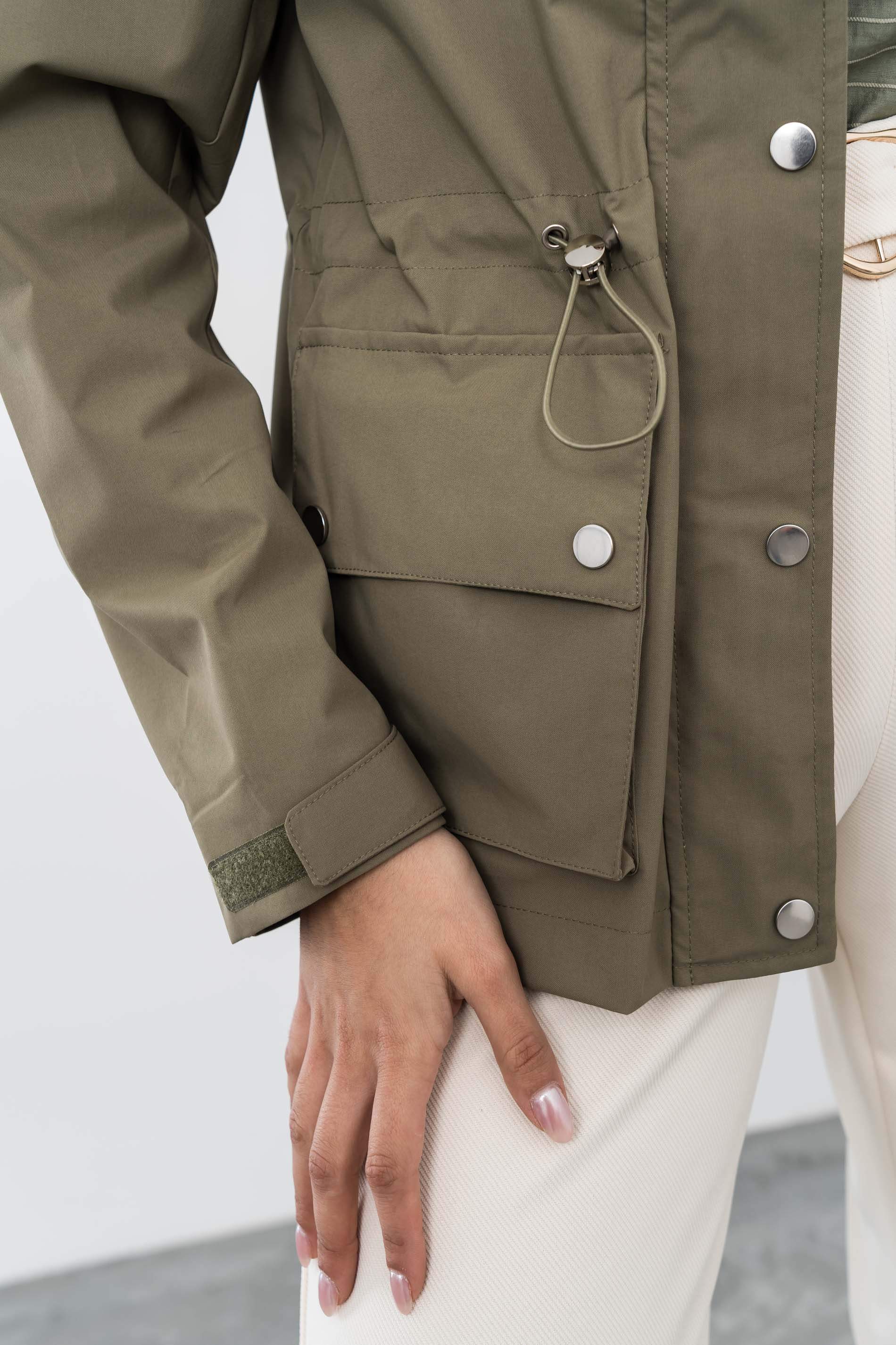 CORTAVIENTOS BOLSILLOS KAKI