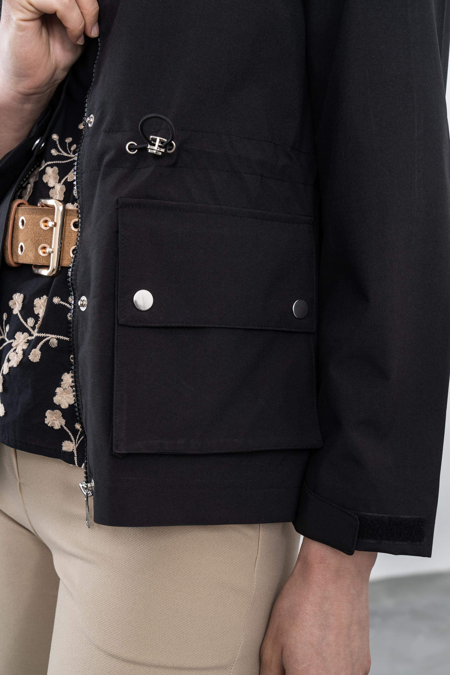 CORTAVIENTOS BOLSILLOS NEGRO