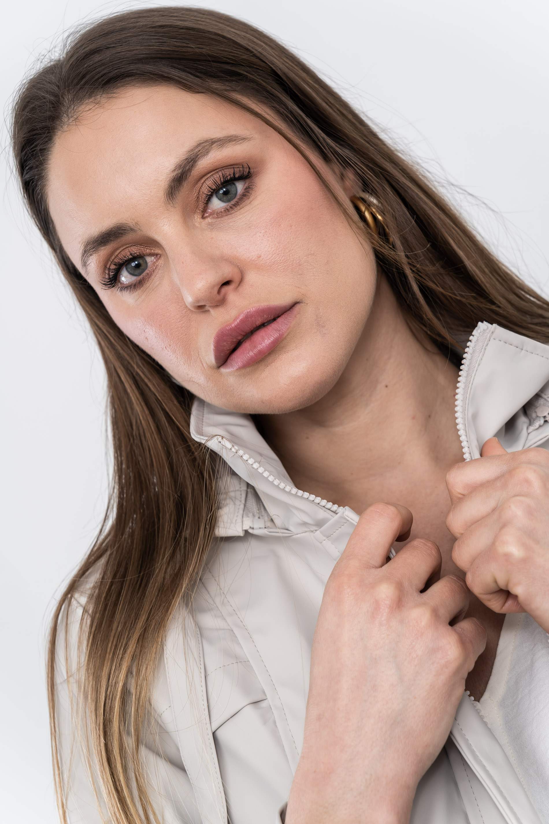 CORTAVIENTOS DOBLE CORCHETE BEIGE