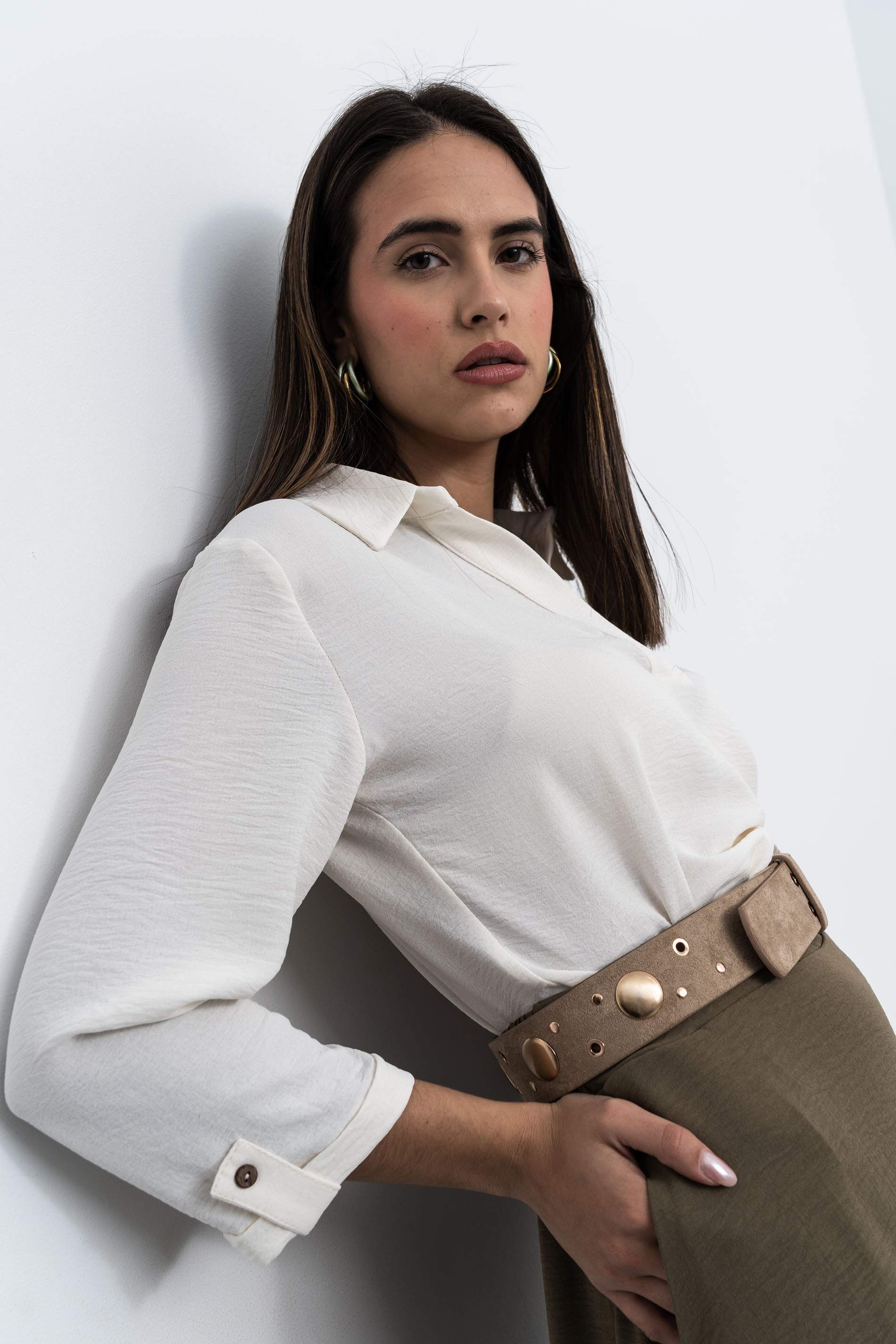 CINTURÓN EFECTO ANTE TACHAS TAUPE