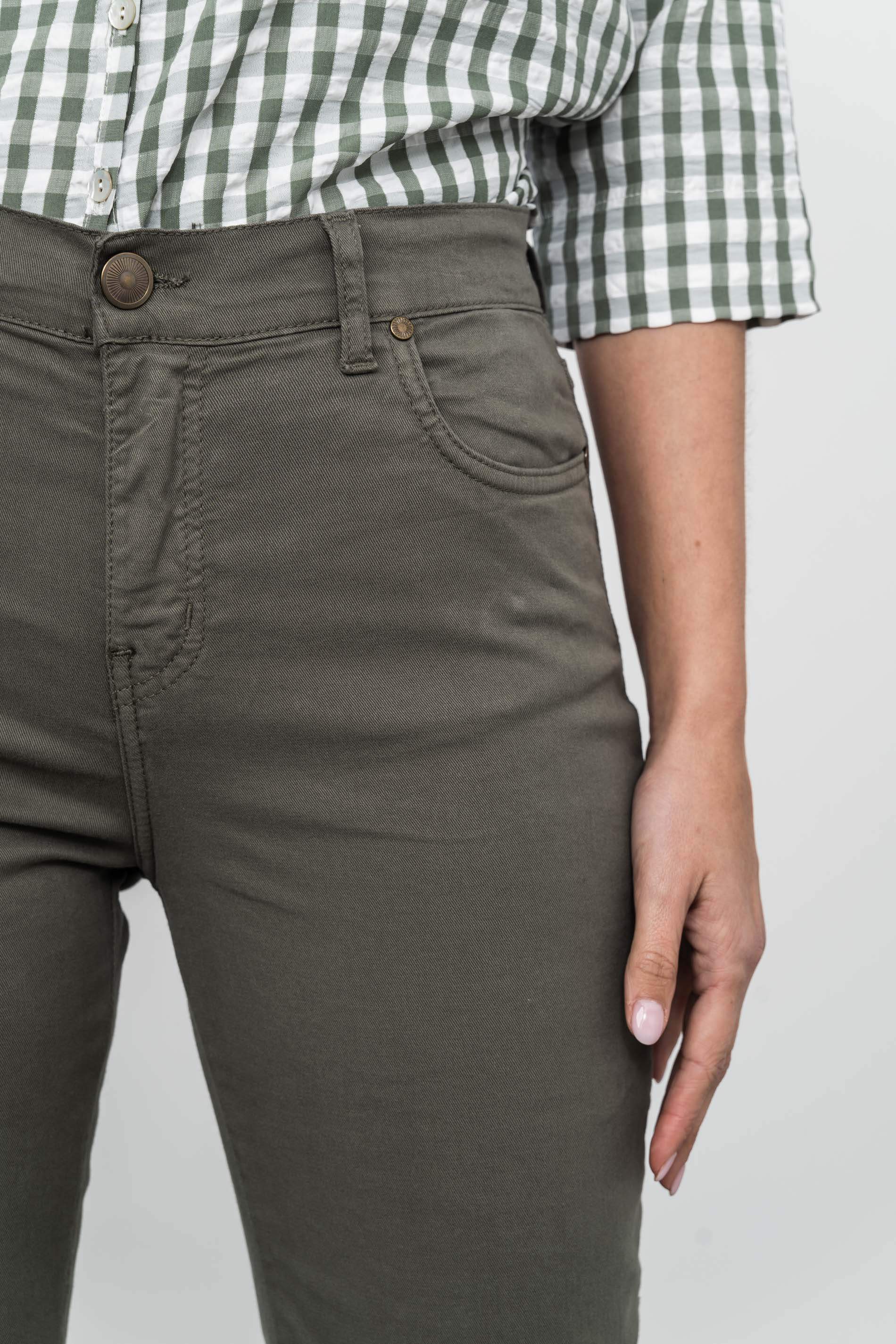 PANTALÓN 5 BOLSILLOS KAKI