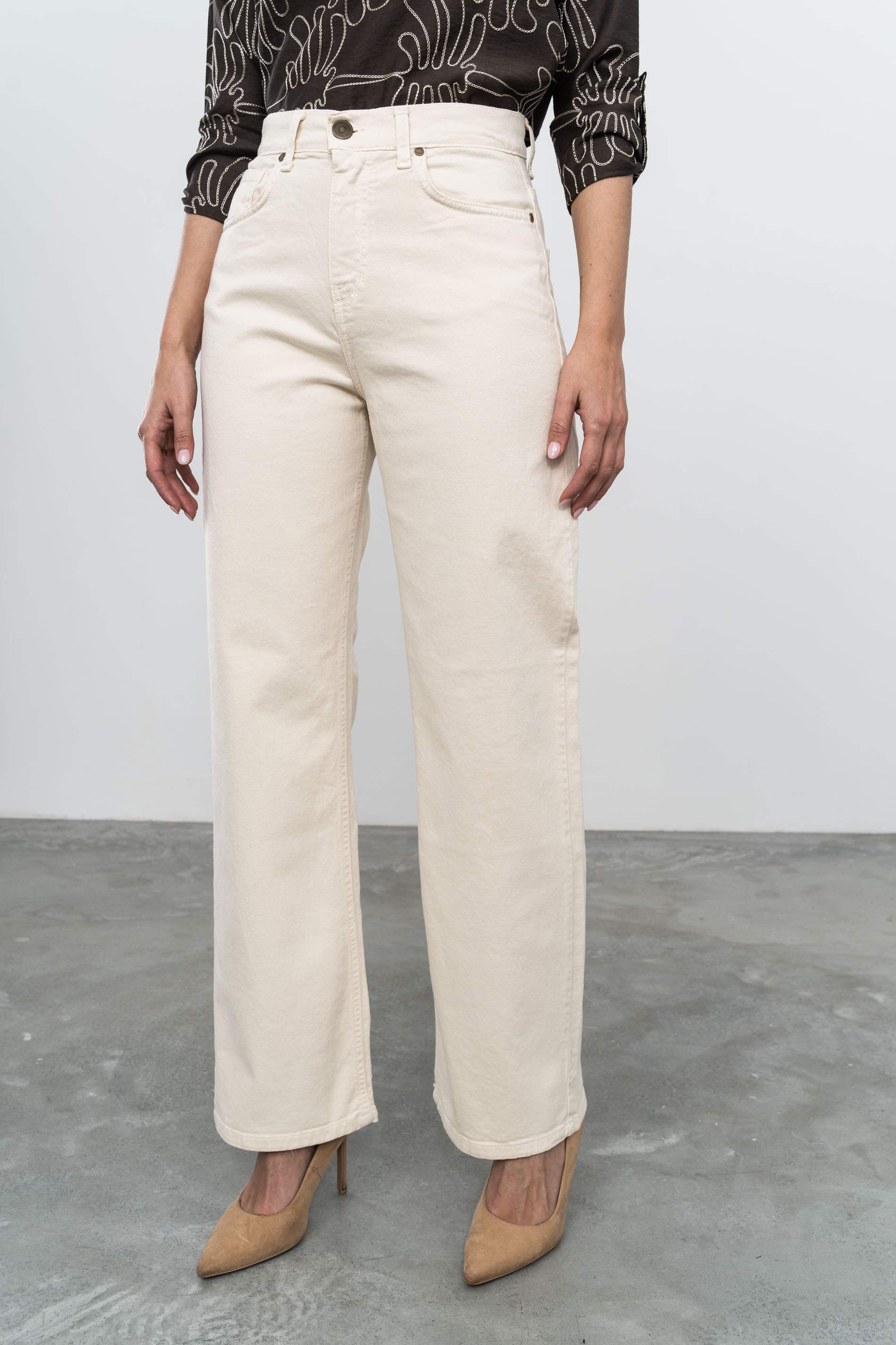 PANTALÓN 5 BOLSILLOS RECTO CRUDO