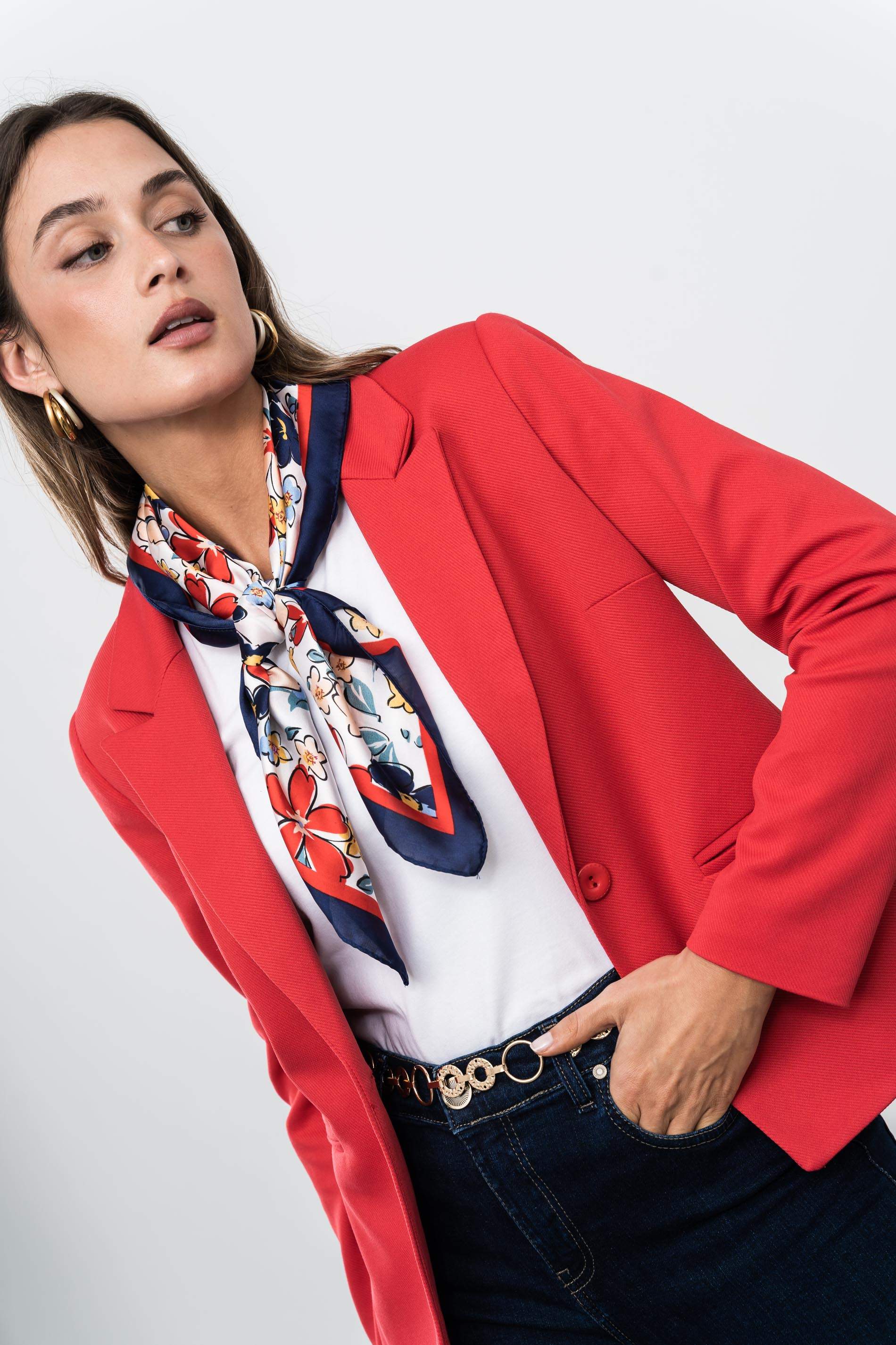 PAÑUELO EFECTO SEDA FLOR