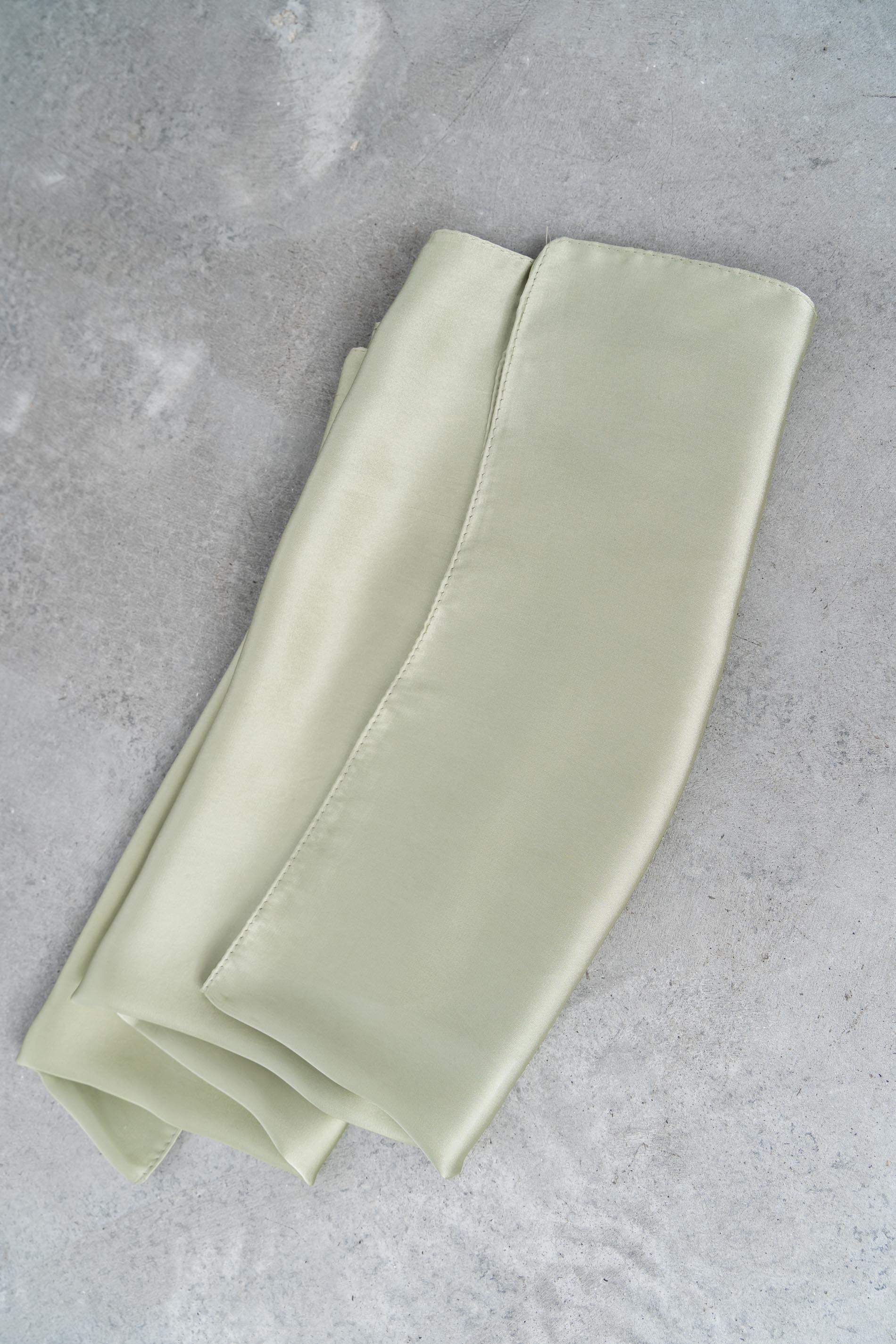 PAÑUELO EFECTO SEDA OLIVA