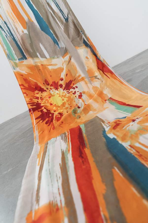 FOULARD EFECTO SEDA PINCELADAS MOSTAZA