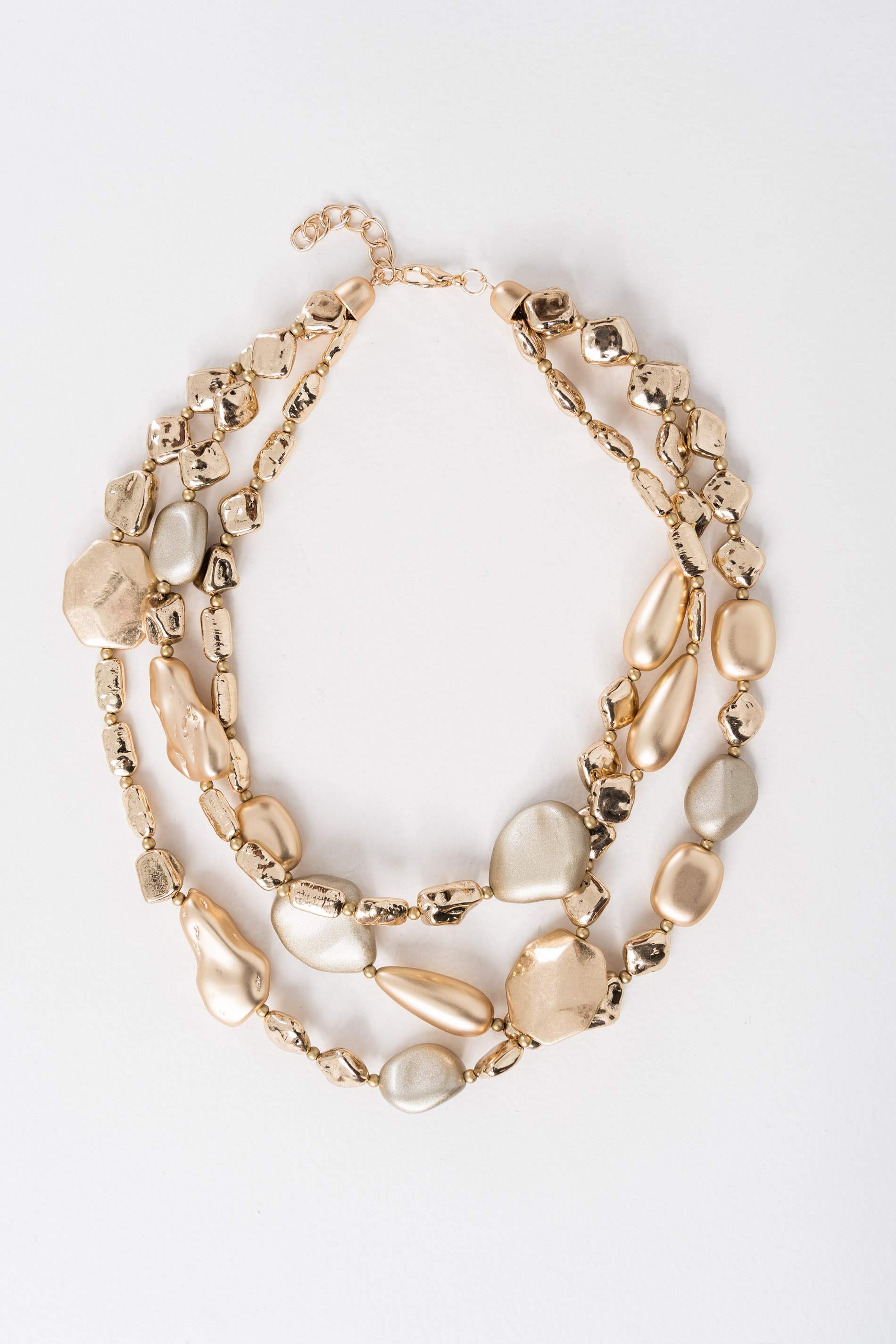 COLLAR TRIPLE PIEZAS DORADAS