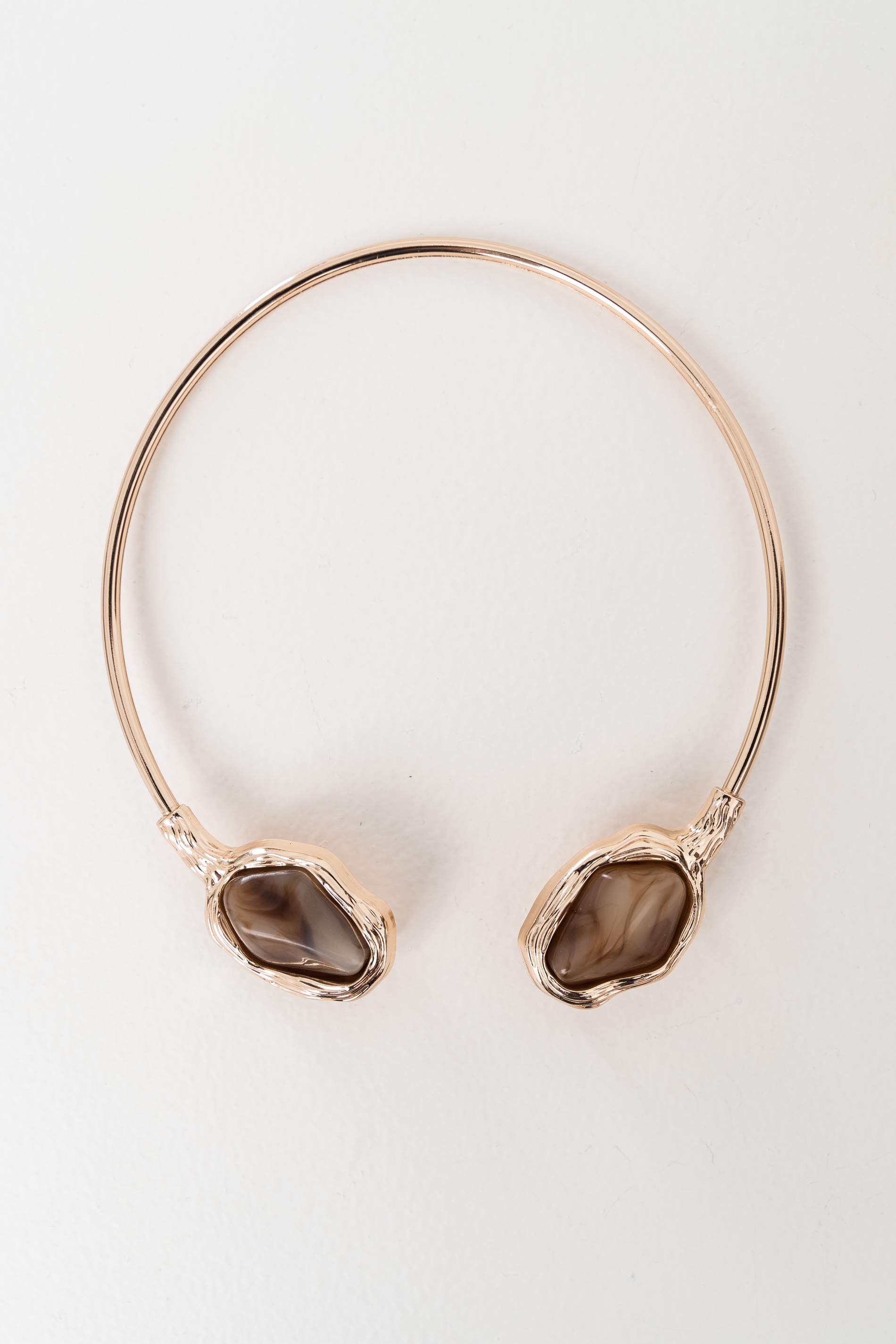 COLLAR RIGIDO PIEDRAS MARMOLEADAS