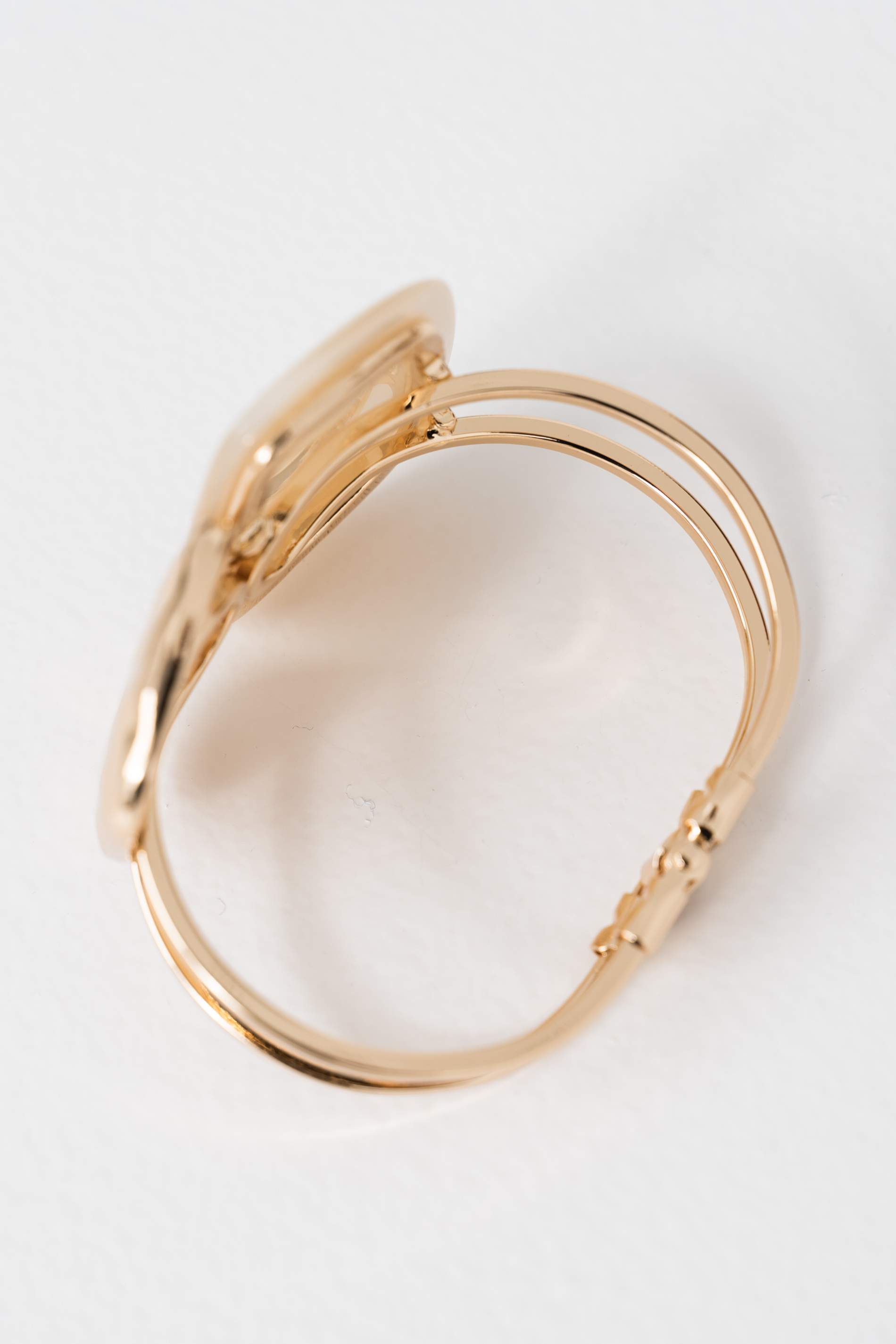 BRAZALETE PIEDRA ANACARADO MARFIL