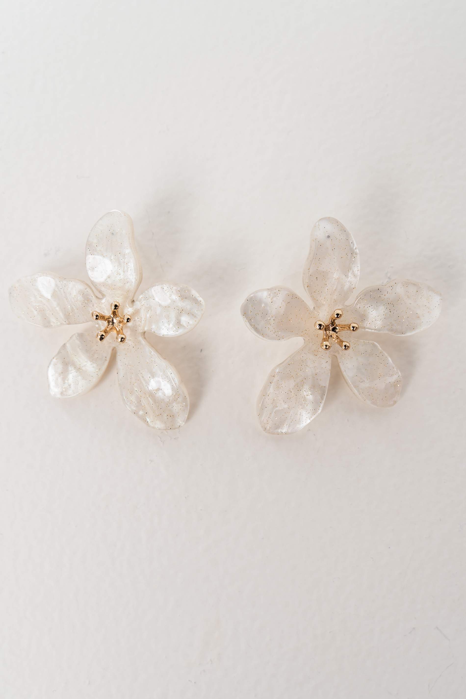 PENDIENTE FLOR RESINA