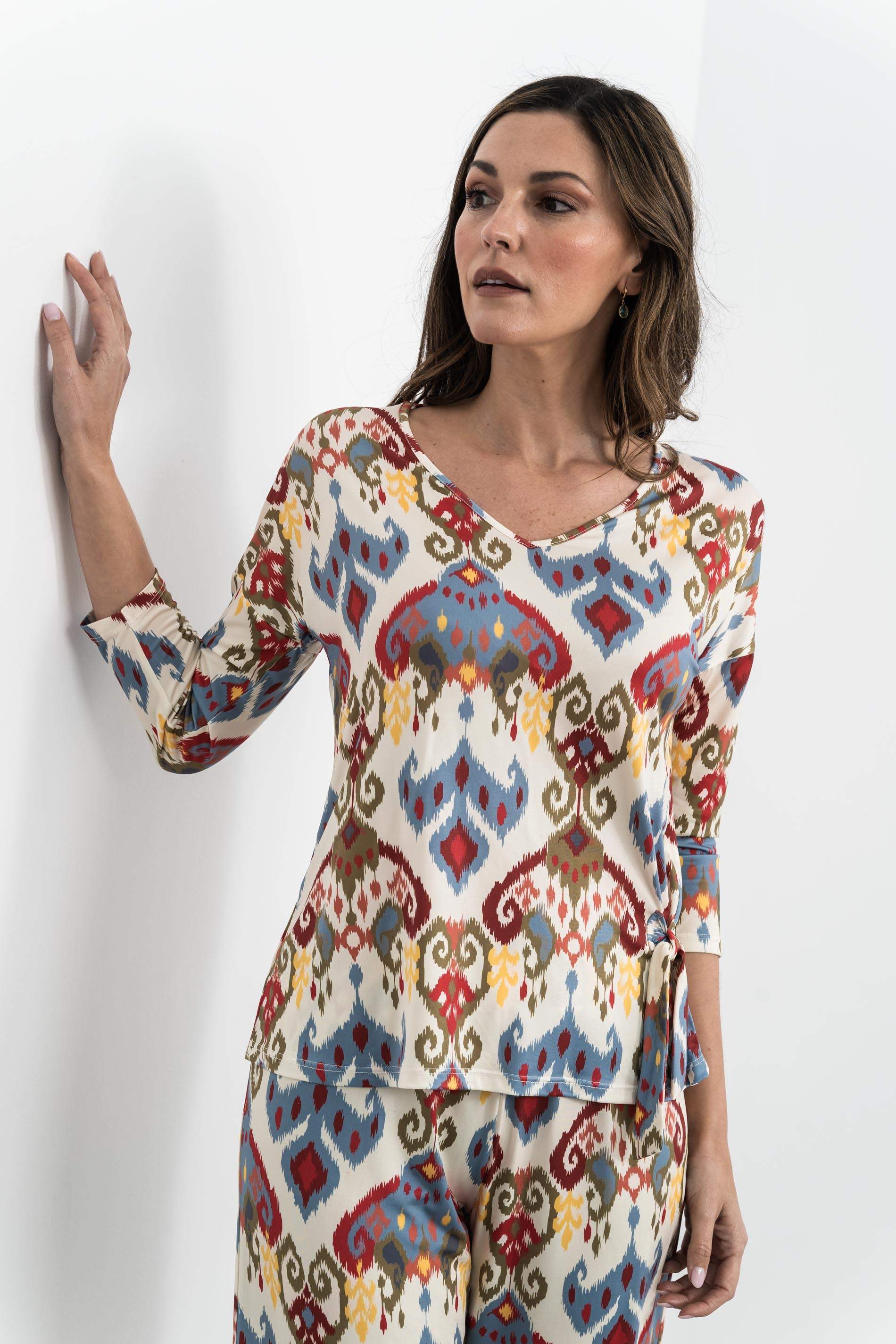 CAMISETA NUDO COLORES