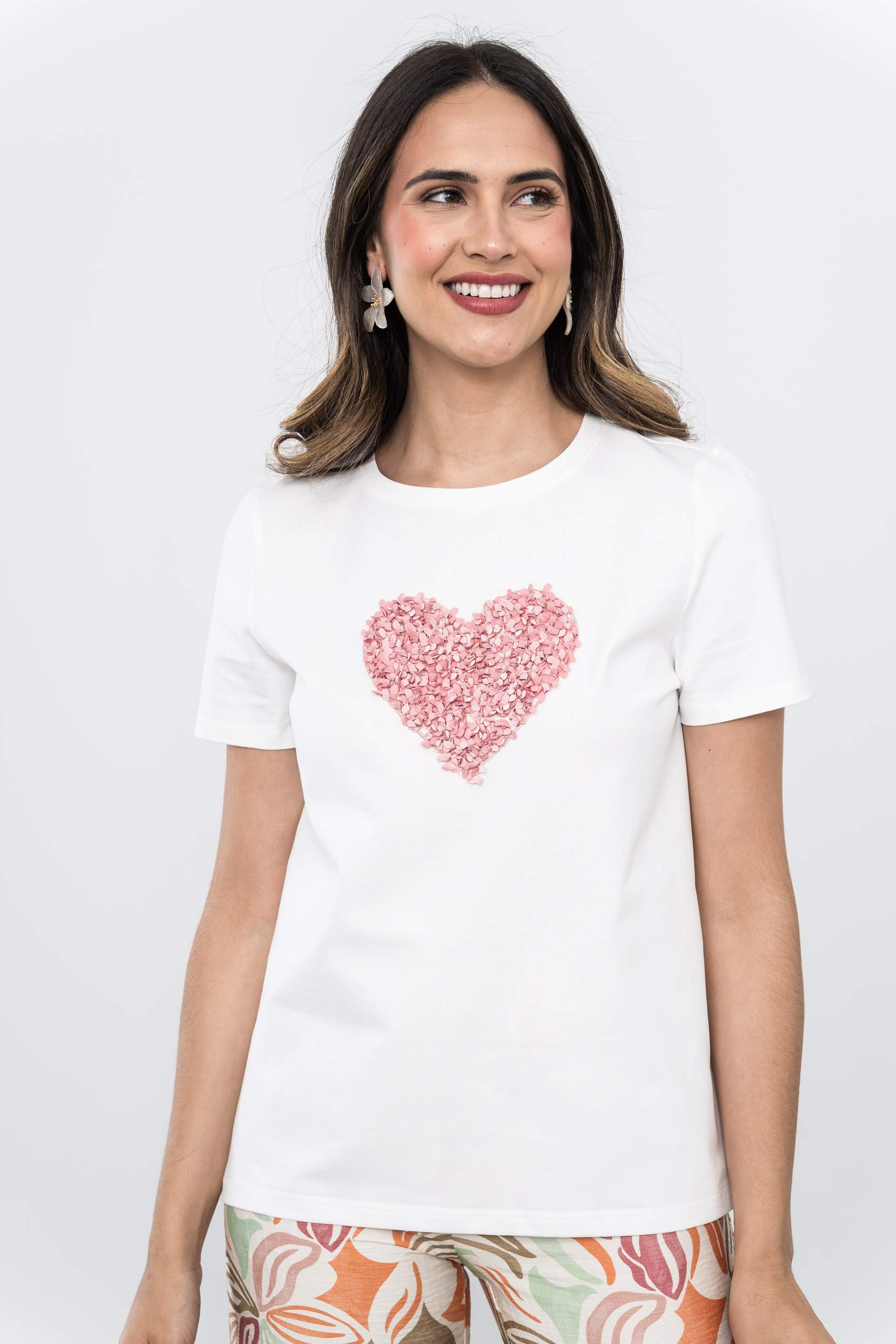 CAMISETA CORAZÓN HOJAS ROSA