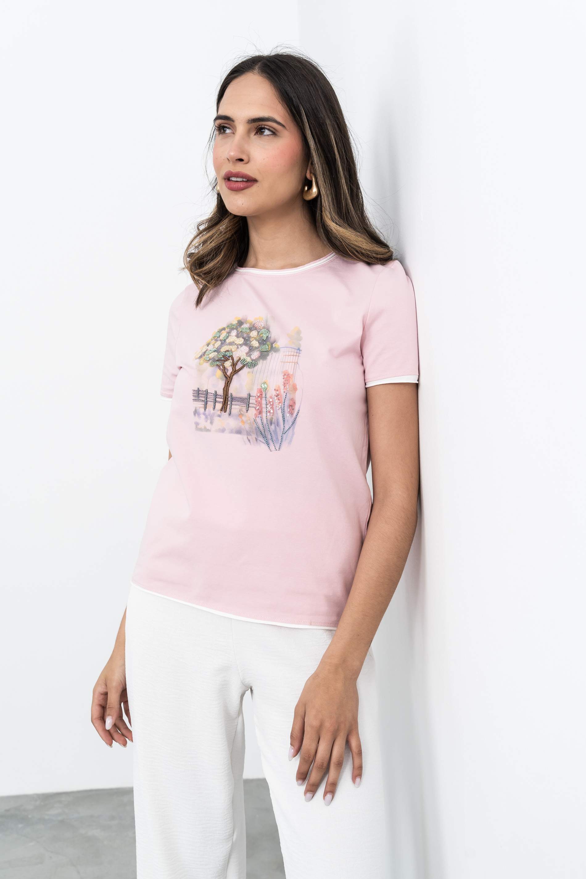 CAMISETA ÁRBOL BORDADO ROSA