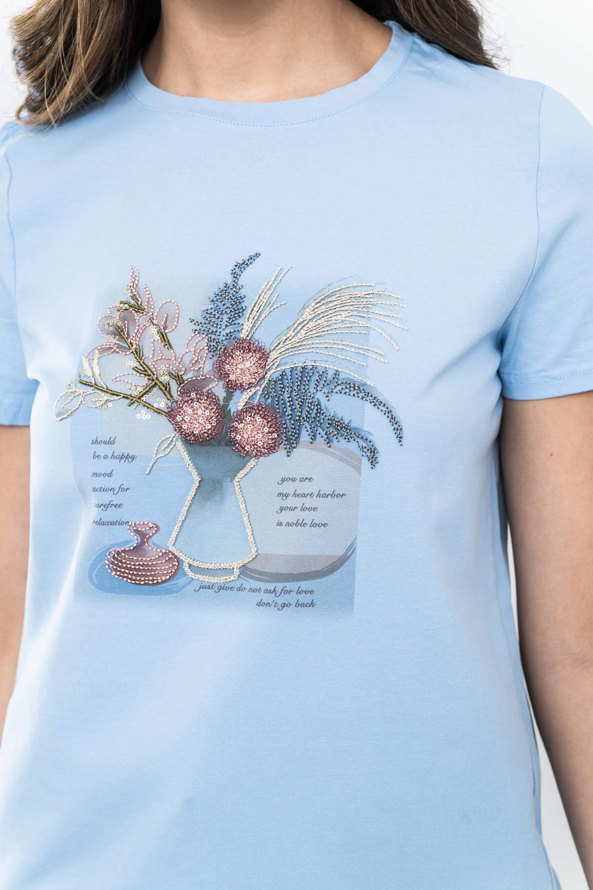CAMISETA JARRÓN BORDADOS AZUL