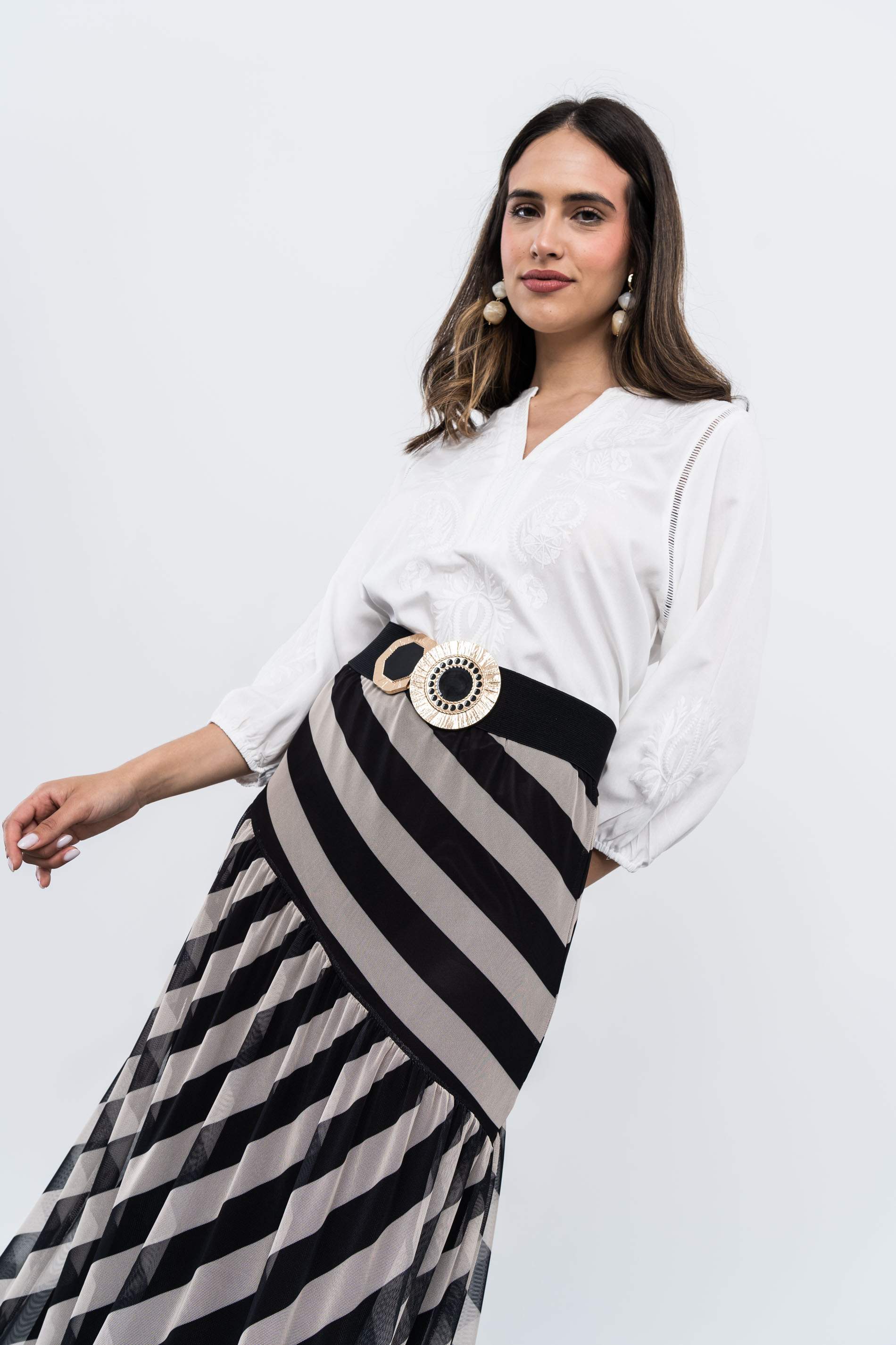 BLUSA BORDADOS DELANTERO