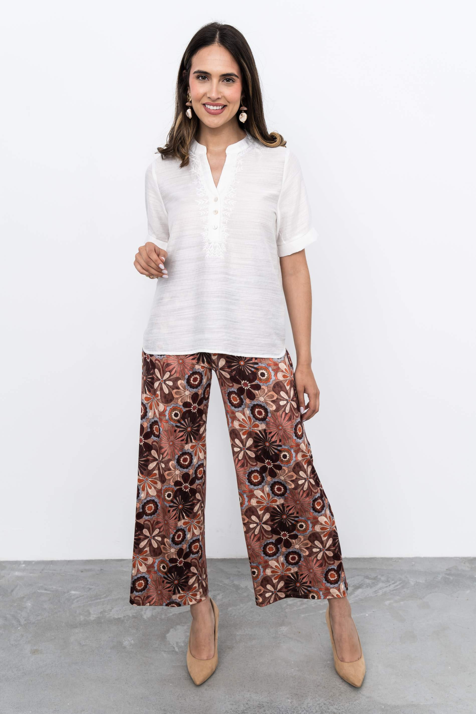 BLUSA BORDADOS TIRA BOTÓN